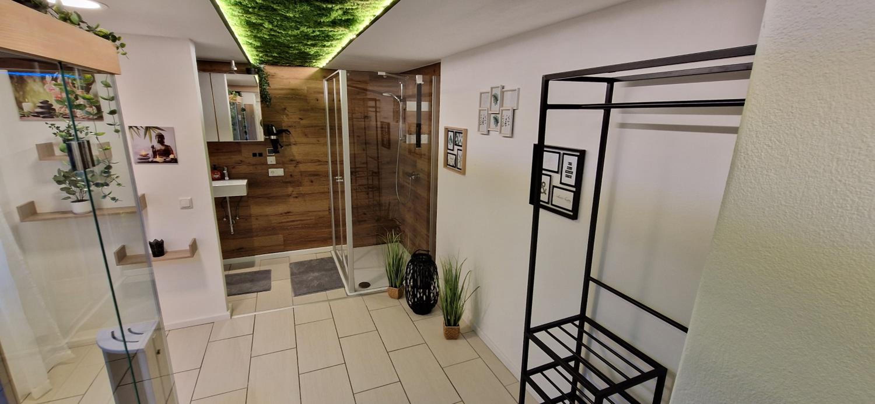 Appartment-Ferienwohnung mit Küche, Bad, WLAN, Klimaanlage, Modern eingerichtet