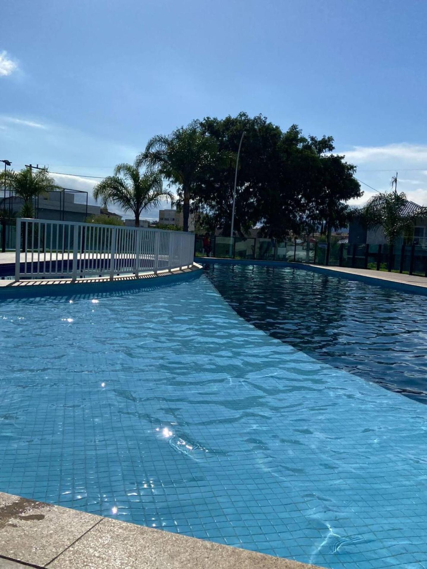 Piscina Aquecida, 5 suítes com ar condicionado, 10km Cabo Frio