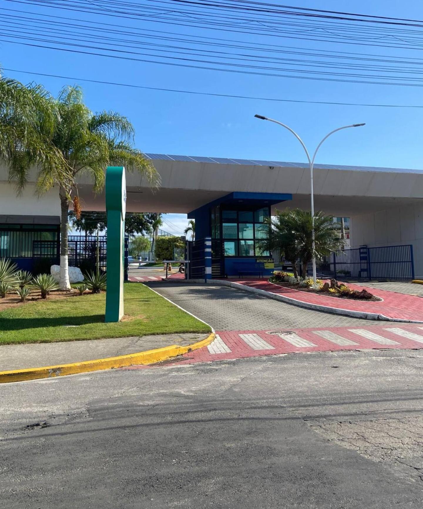 Piscina Aquecida, 5 suítes com ar condicionado, 10km Cabo Frio