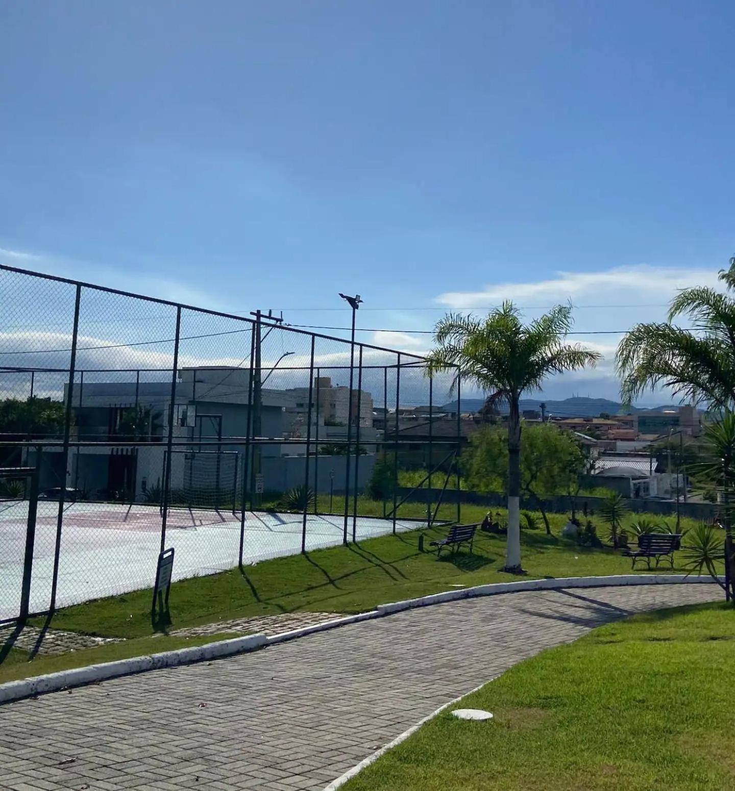 Piscina Aquecida, 5 suítes com ar condicionado, 10km Cabo Frio