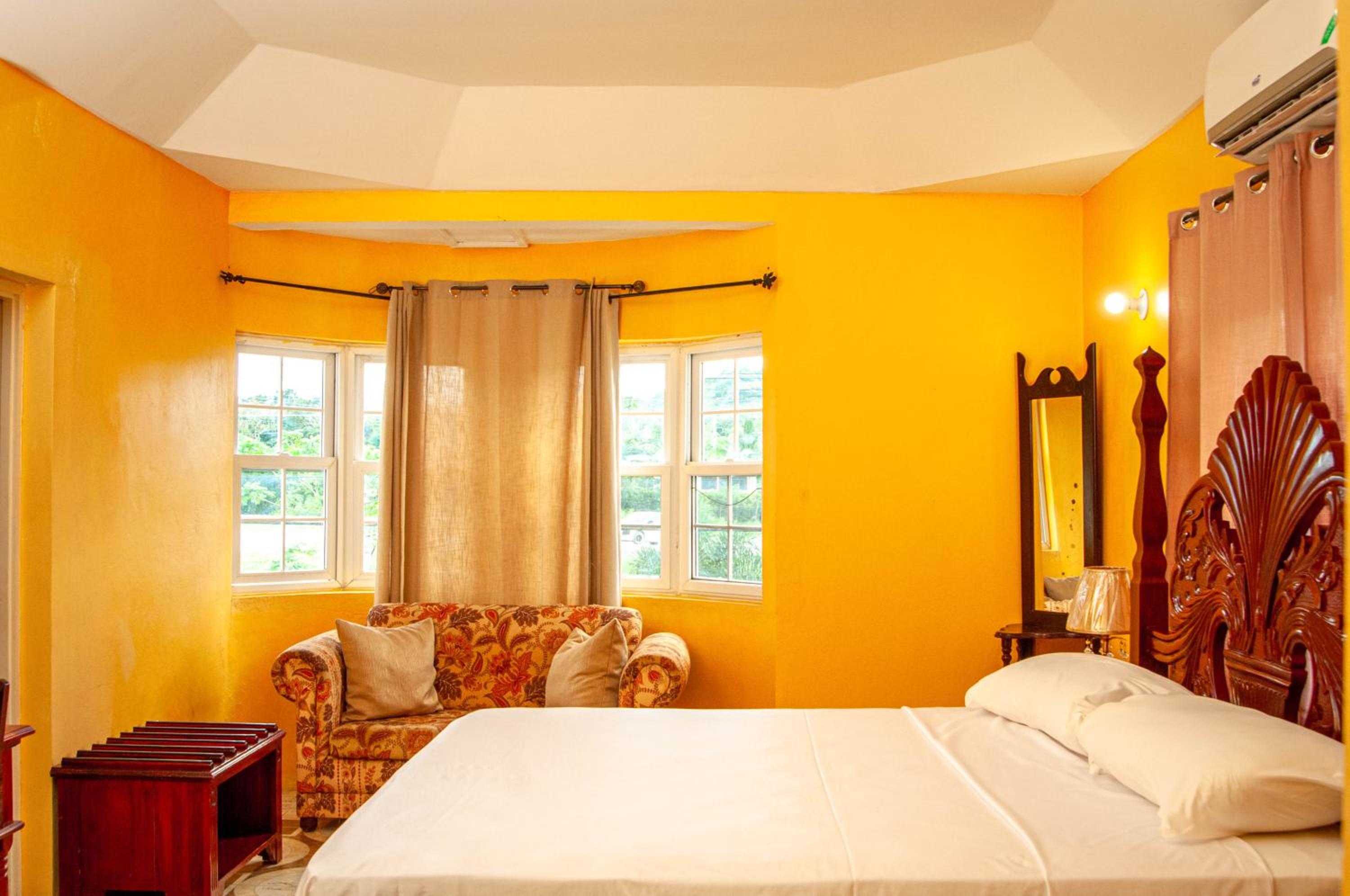 Veronica Homestay Lucea Jamaica