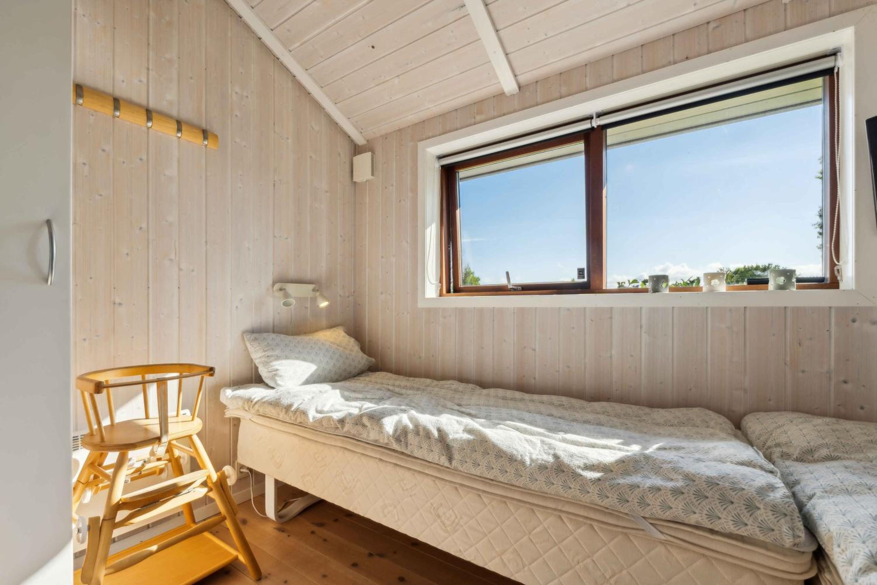 Well-Equipped Summer House Near Skovmose