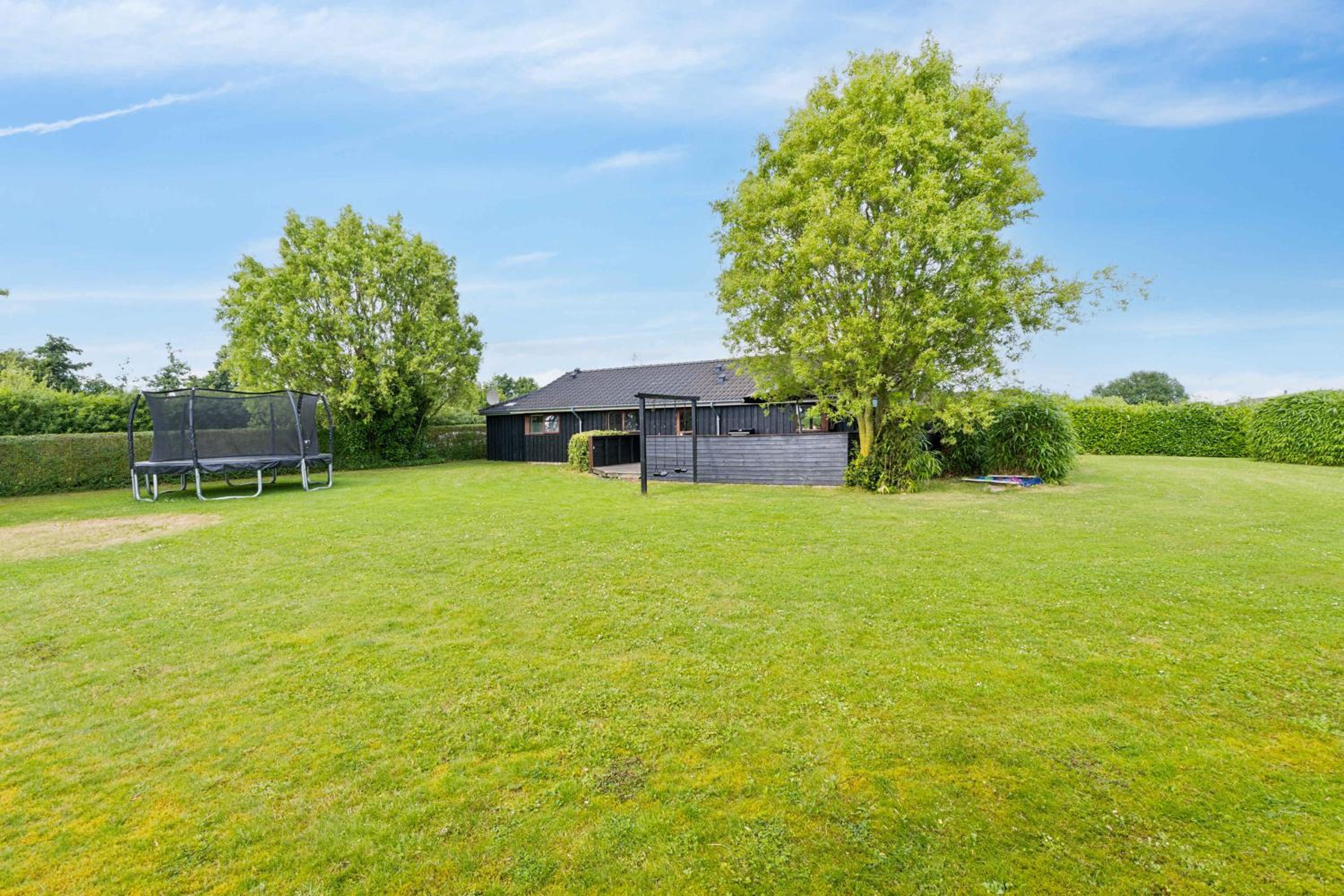 Well-Equipped Summer House Near Skovmose