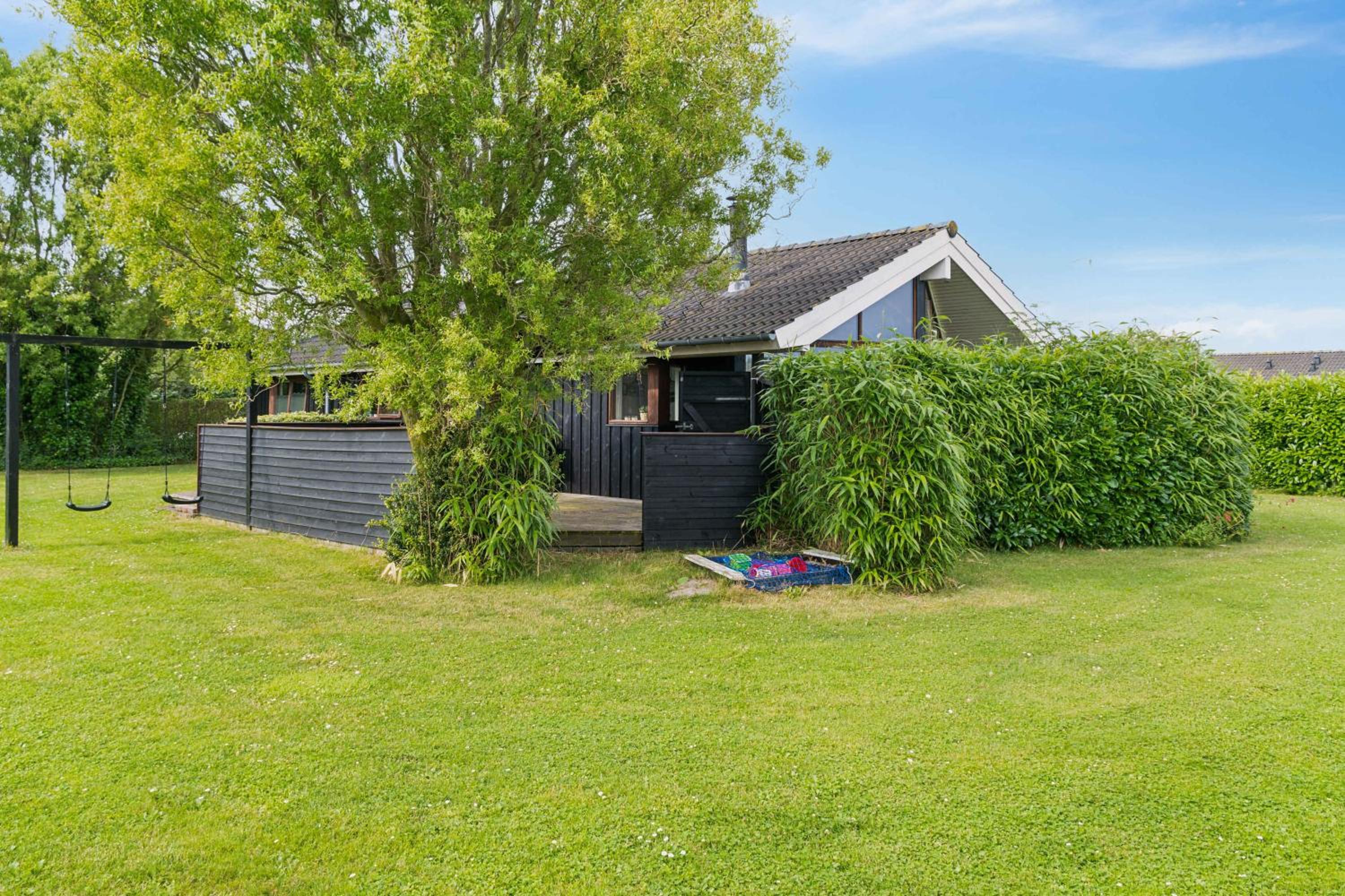 Well-Equipped Summer House Near Skovmose