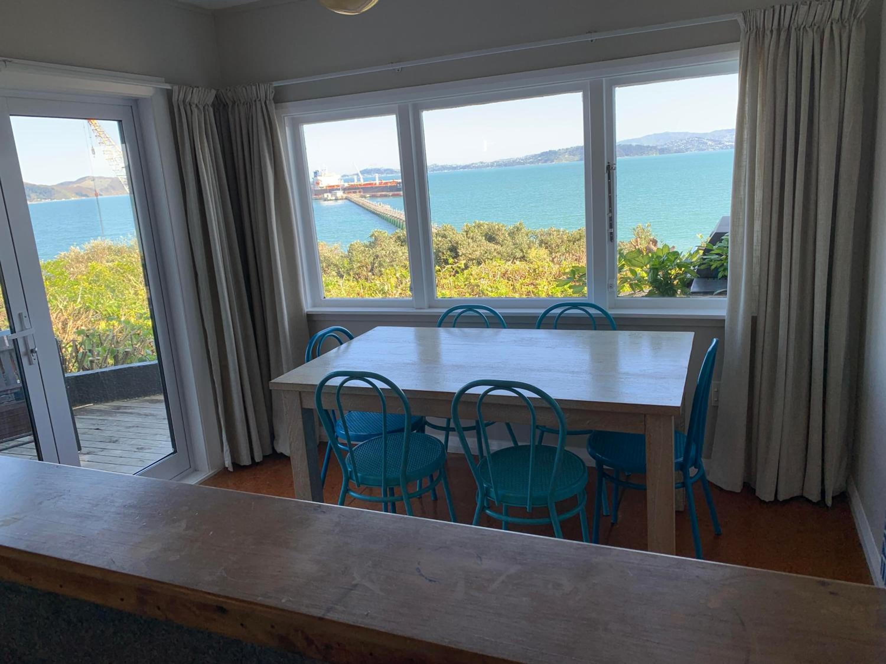 Beach Home with 3 double bedrooms and amazing sea views view 3