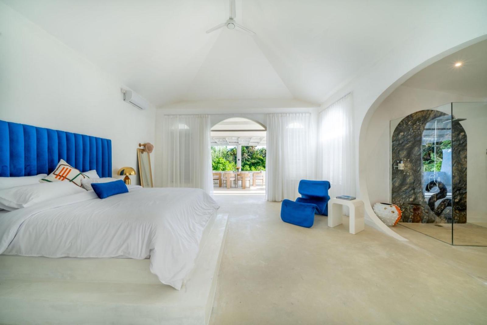 Exclusive 3BR Celebrity Villa - Ice Bath - Sauna - Jacuzzi - Outdoor Gym - BBQ - Stunning Rice Field & Jungle Views view 5