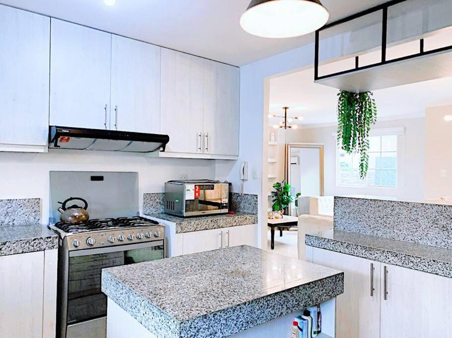 Casa en Urbanización con Piscina Privada