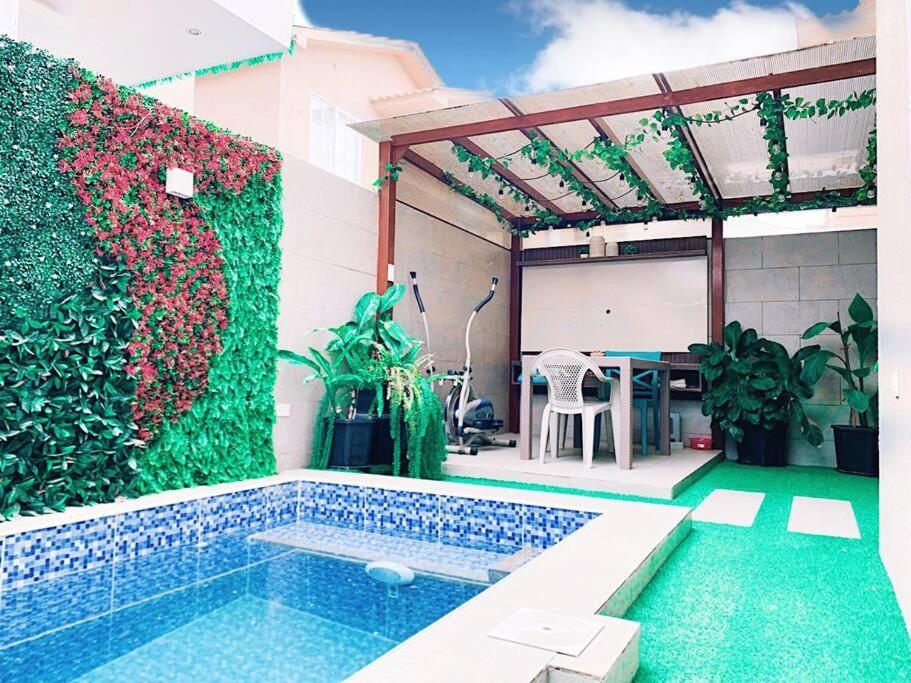 Casa en Urbanización con Piscina Privada