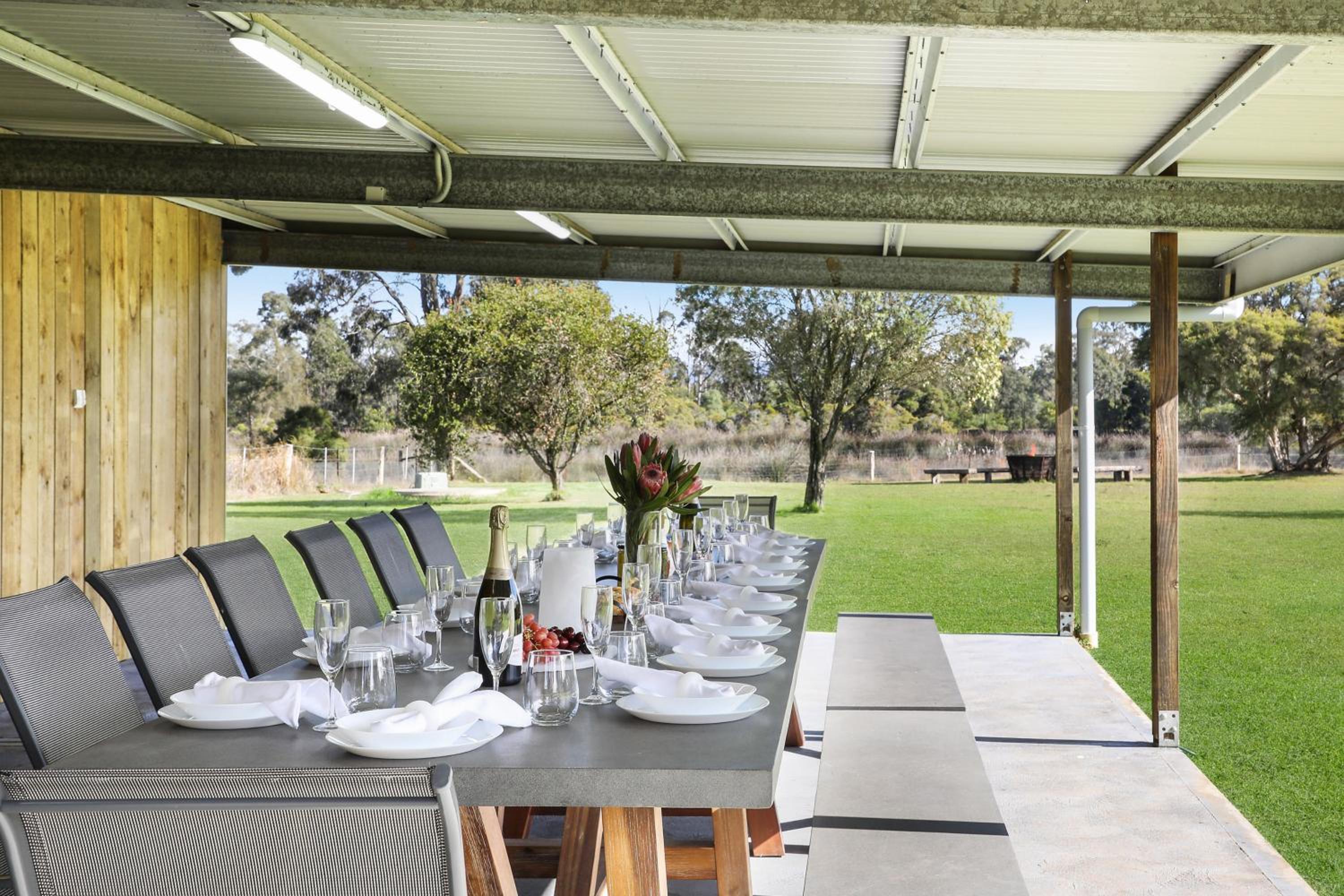 Roads End with Games Barn Ponies Alfresco Dining