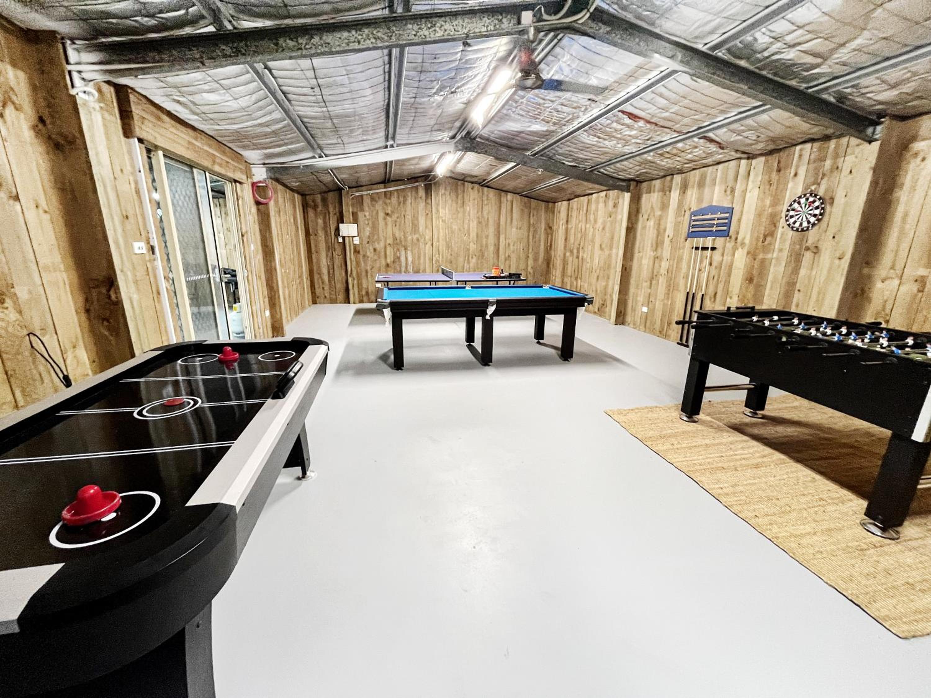 Roads End with Games Barn Ponies Alfresco Dining