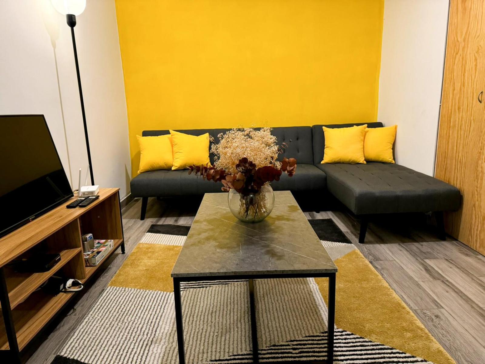 Charming 2-Bedroom in La Condesa - Sleeps 4 photo 2