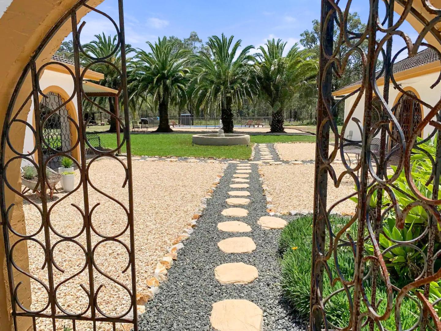Las Palmas Hunter Valley Estate, 11m Pool, Kangaroos, Fire Pit, Playground