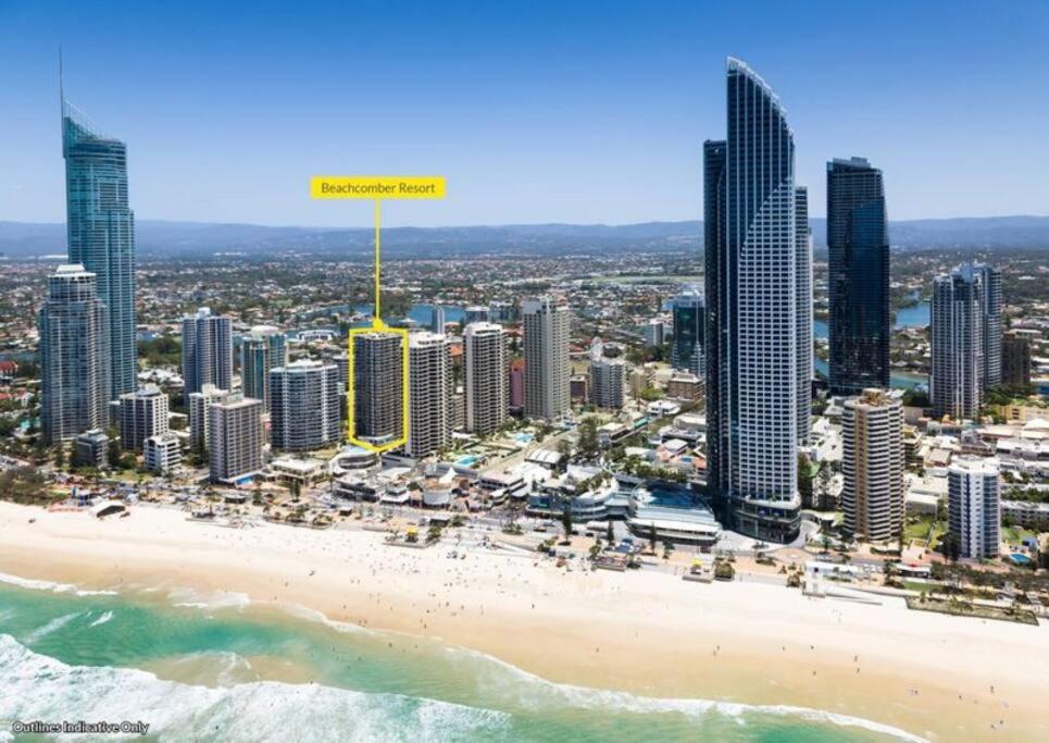 SURFERS PARADISE ABSOLUTE BEACHFRONT WITH VIEWS, 24th FLOOR , 1 br Apt - IDEAL FOR COUPLES or 2 PPL TRAVELLING TOGETHER