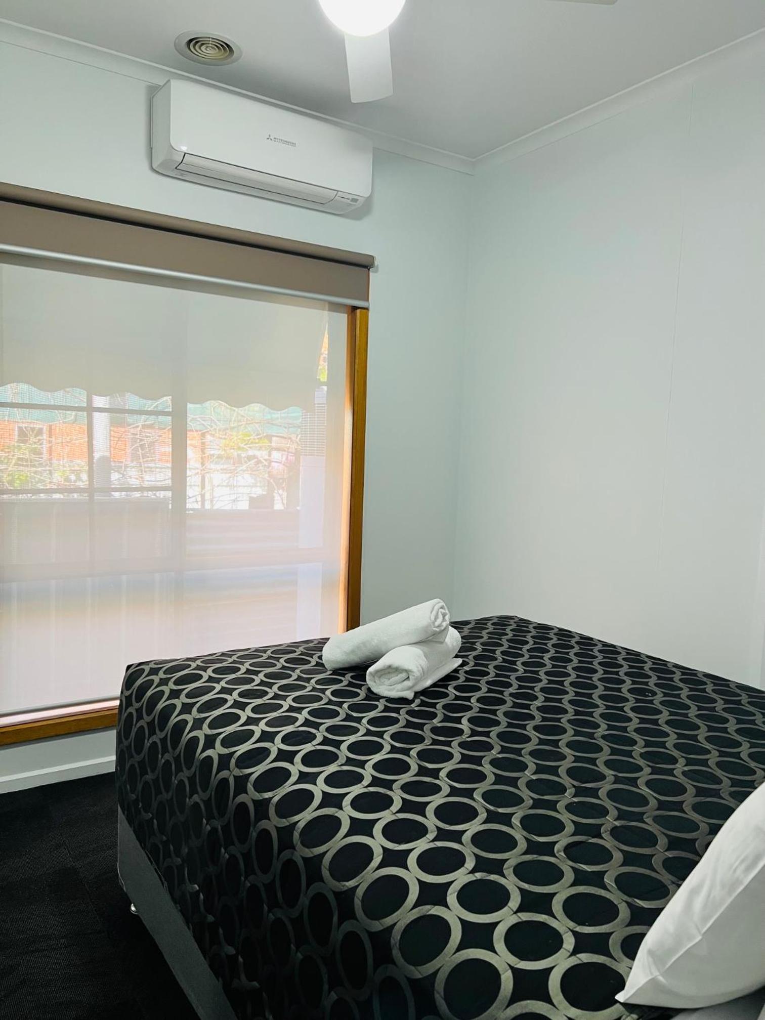 The Cottage Motor Inn Albury CBD
