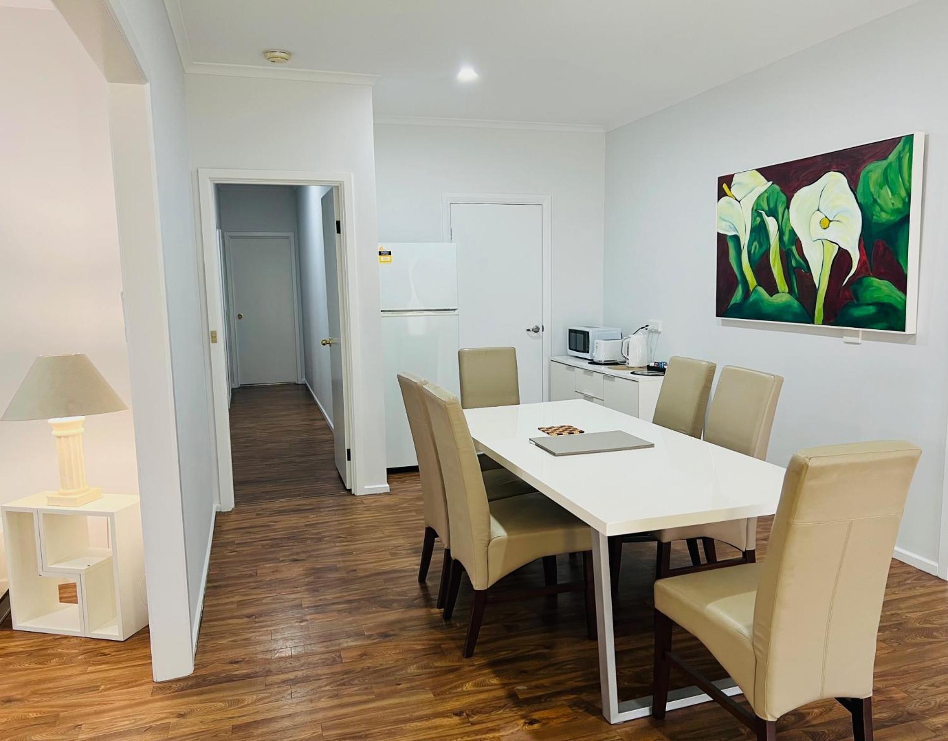 The Cottage Motor Inn Albury CBD