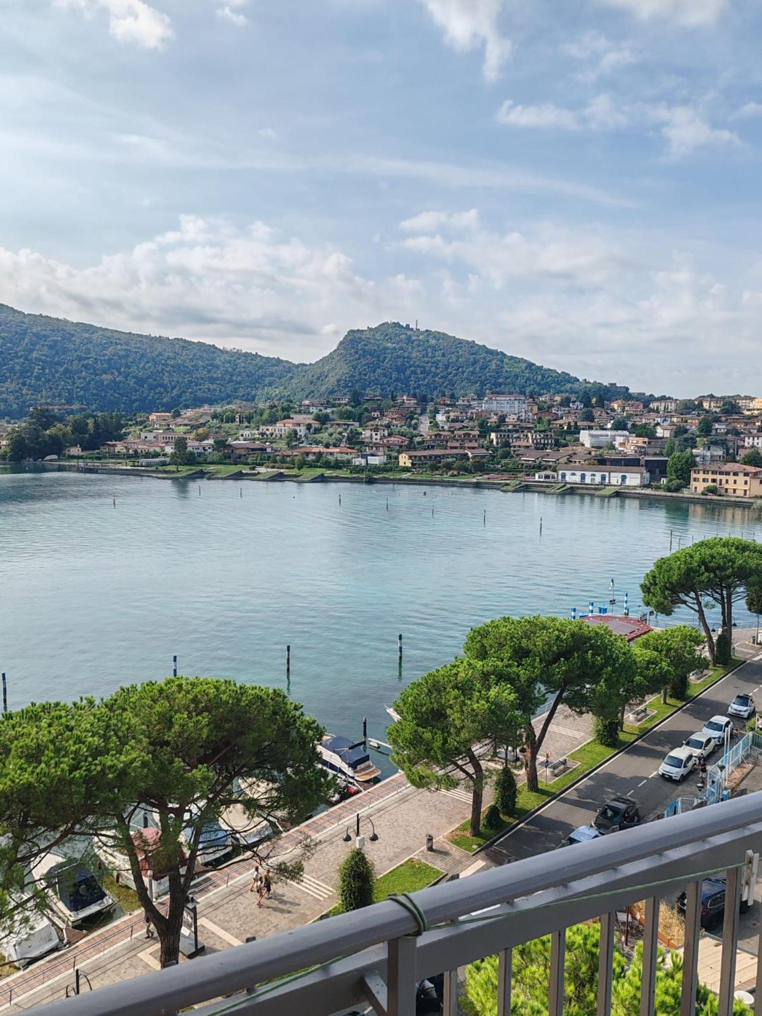 Stupendo Appartamento vista lago sulla passeggiata