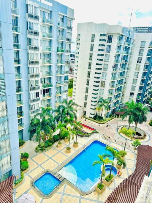 One Palm Tree Villas Condo across NAIA Terminal 3 view 2