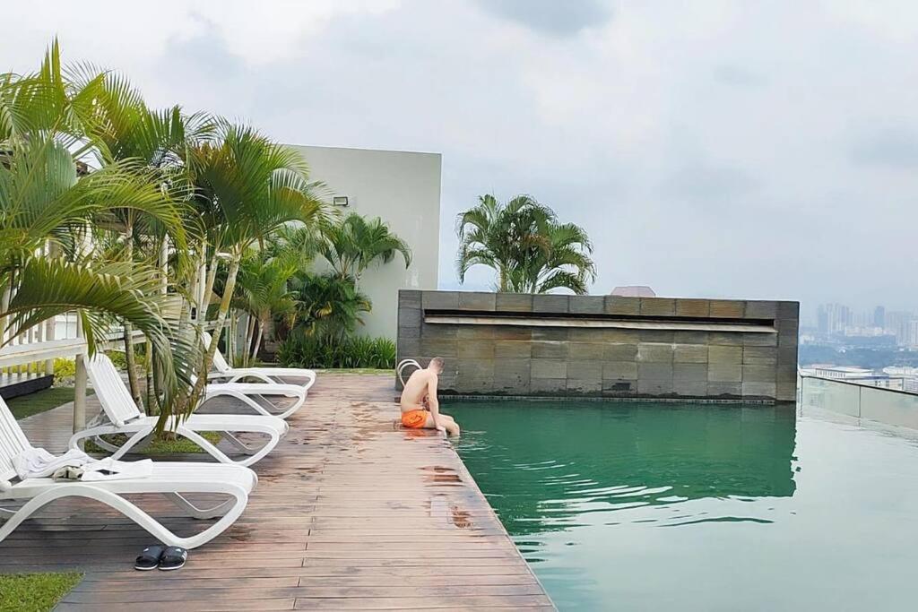 Immersed in the warmth and natural ambience