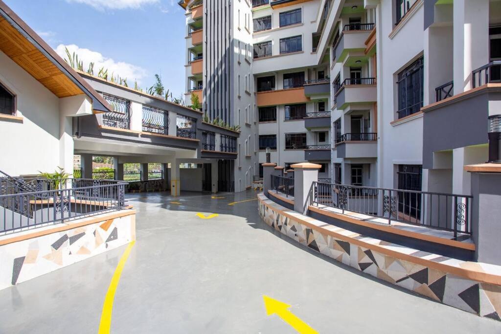 Executive 2BR Penthouse near sarit mall Westlands, next to movenpick hotel view 3