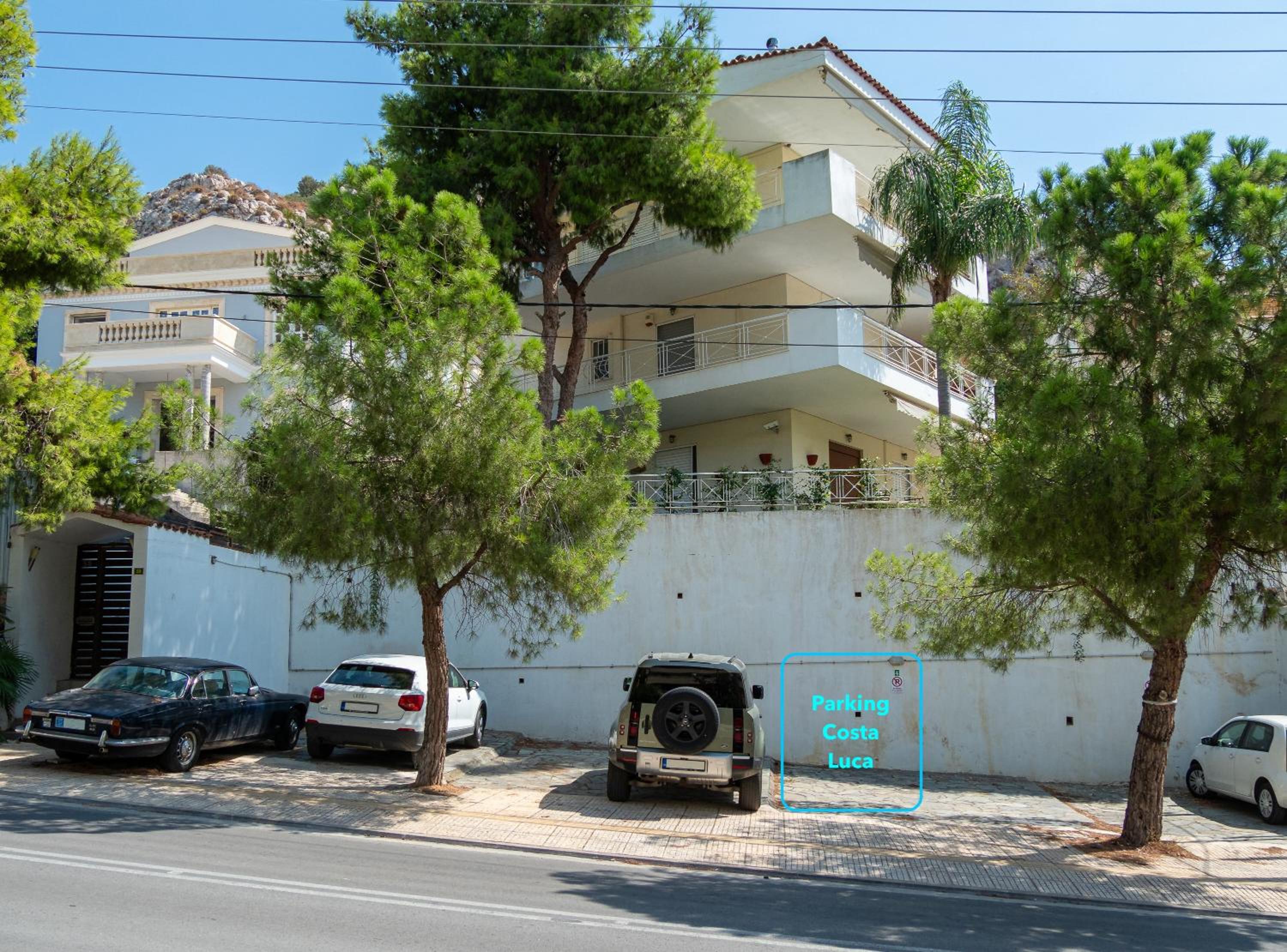 Villa Costa Luca in Vouliagmeni