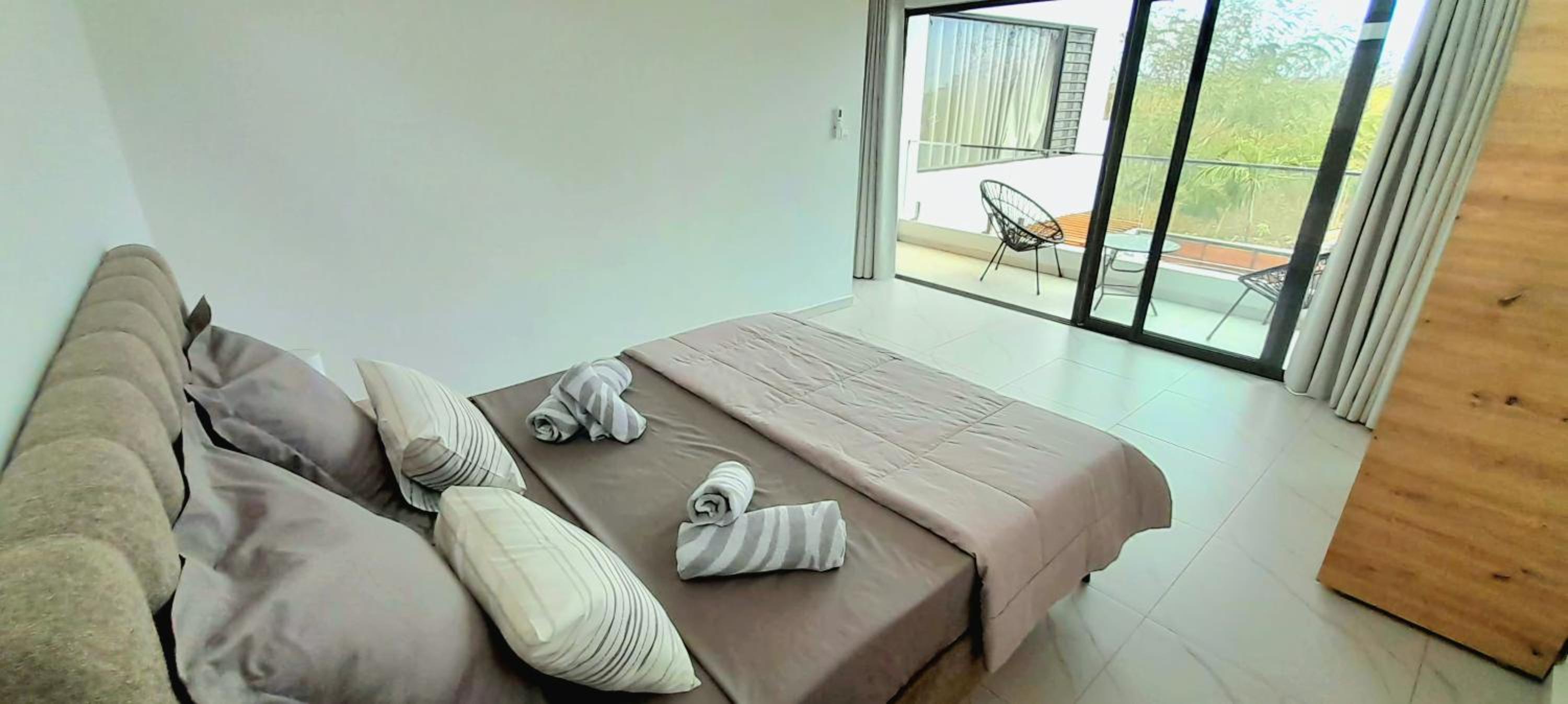 Maurent Villa - Private Pool near Trou aux Biches Beach, Shops & Restaurants