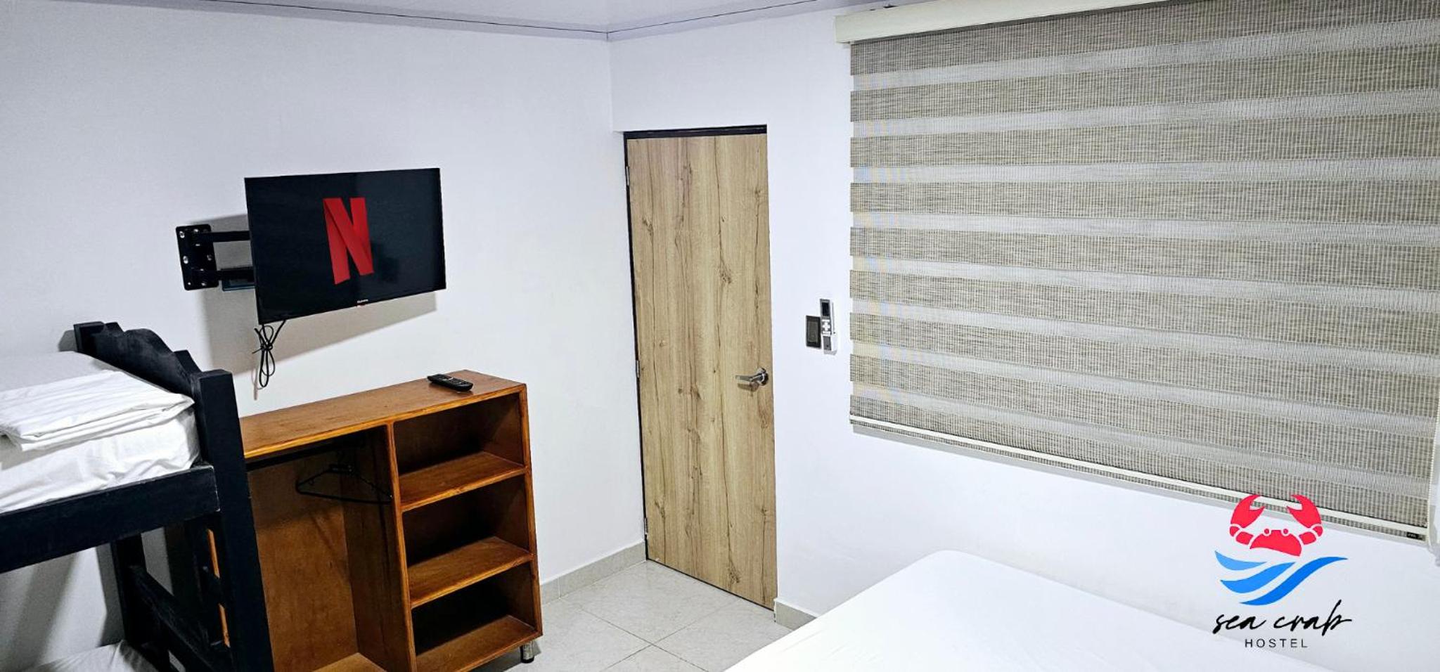 Hostel sea crab