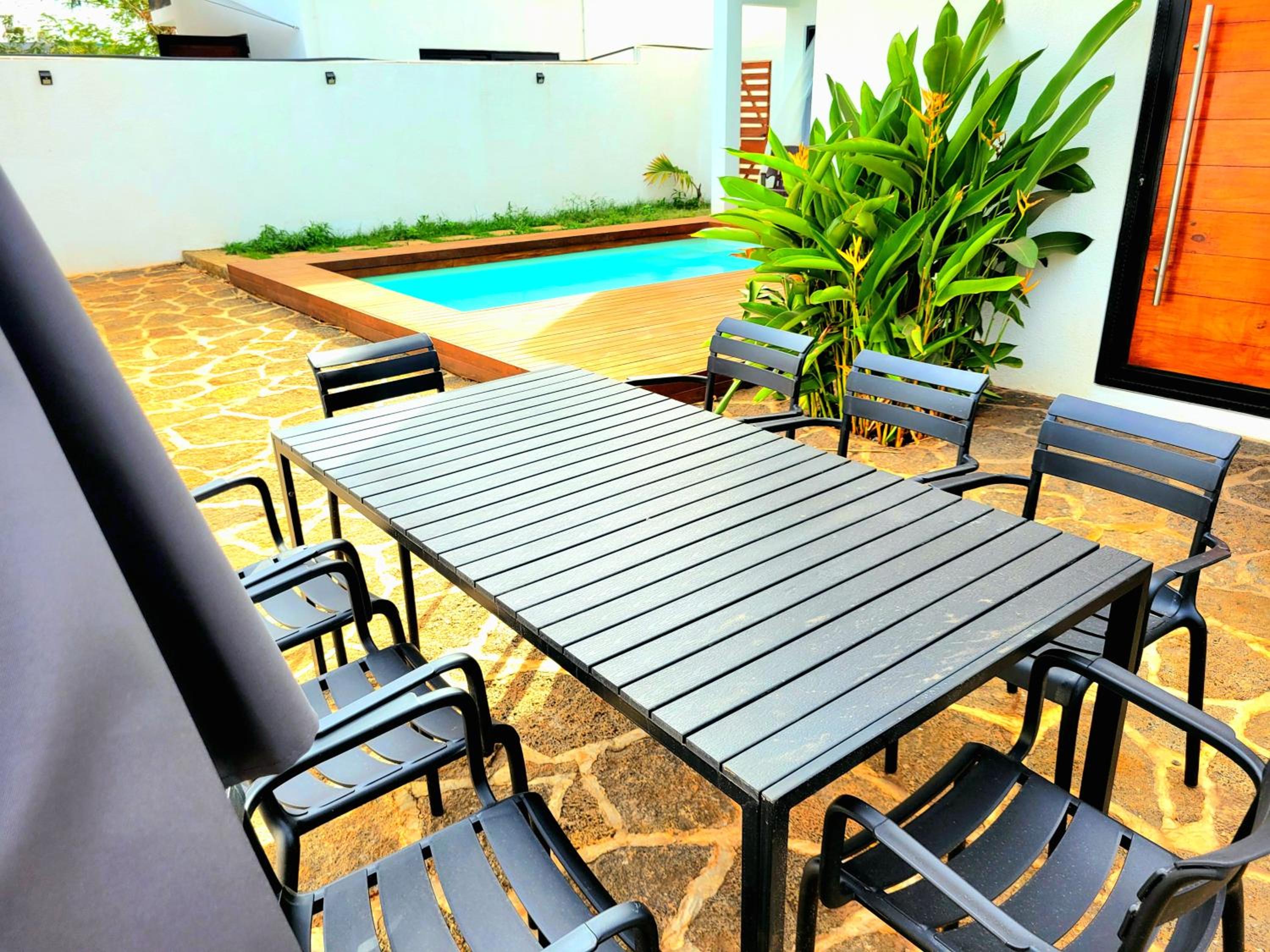 Maurent Villa - Private Pool near Trou aux Biches Beach, Shops & Restaurants