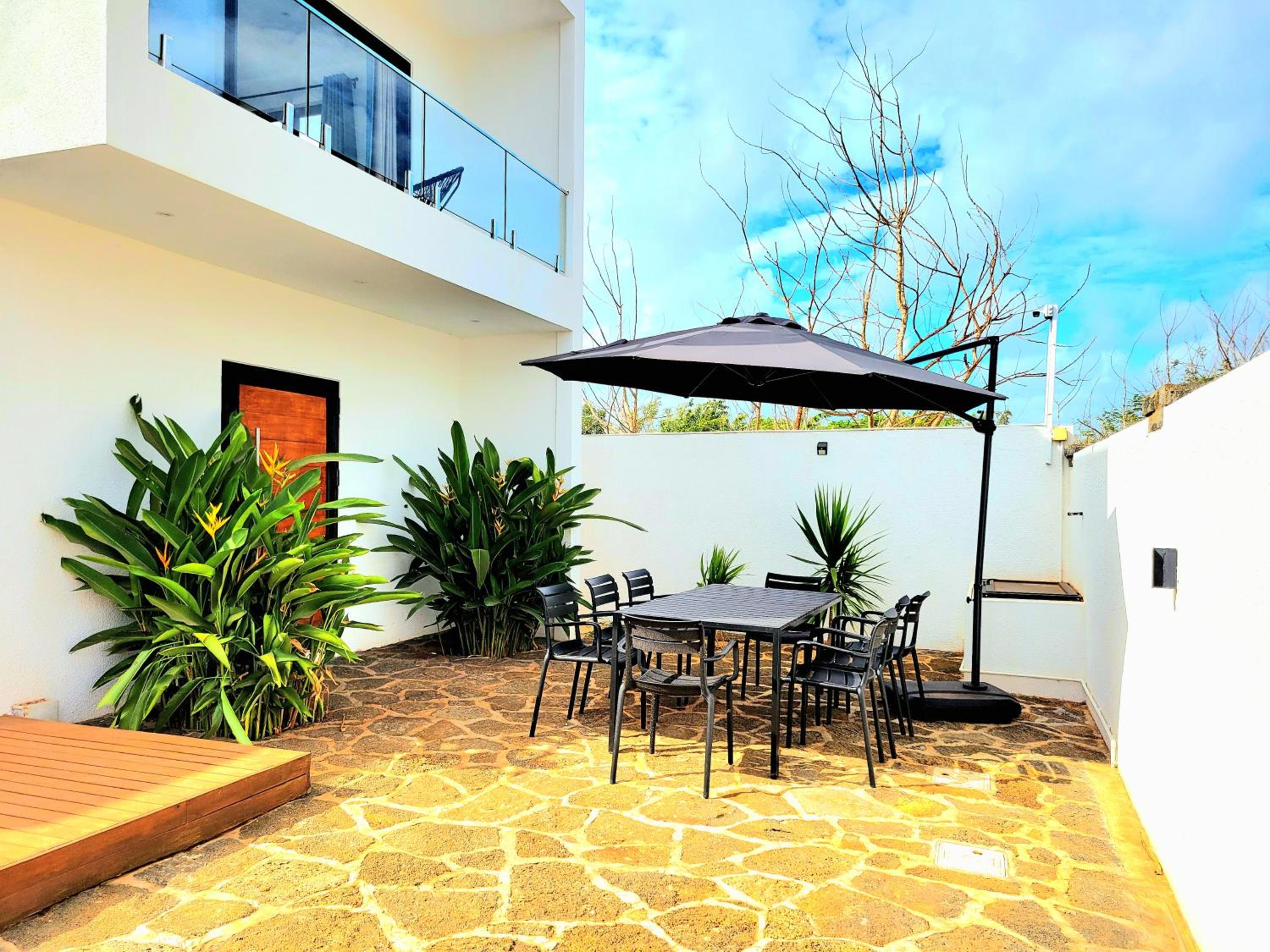 Maurent Villa - Private Pool near Trou aux Biches Beach, Shops & Restaurants