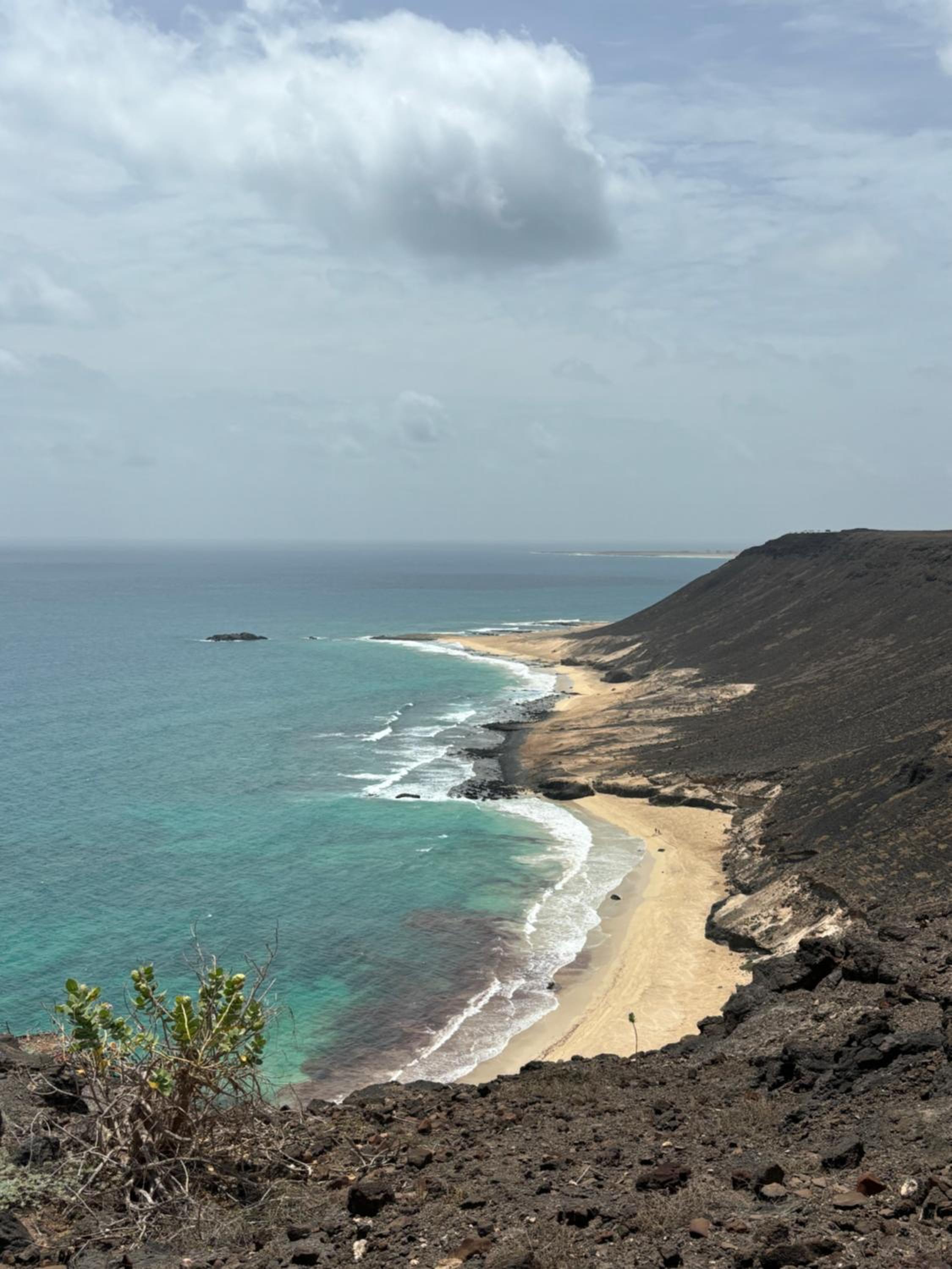 Tropical Issara Sal