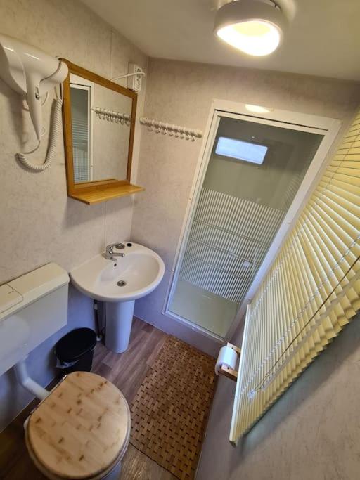 Chalet 'Como La Flor' Julianadorp Flowerfields Overview! 'Airconditioning' view 5