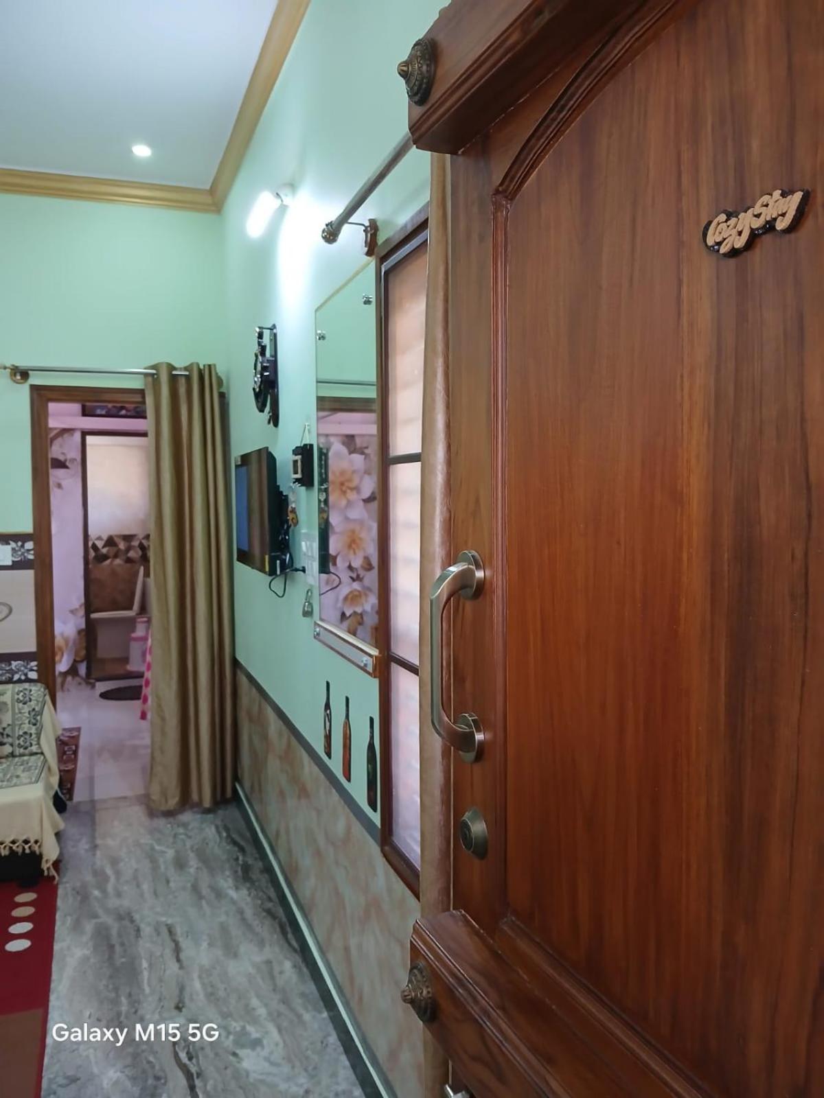 Vrindavan - Cozy Stay view 3