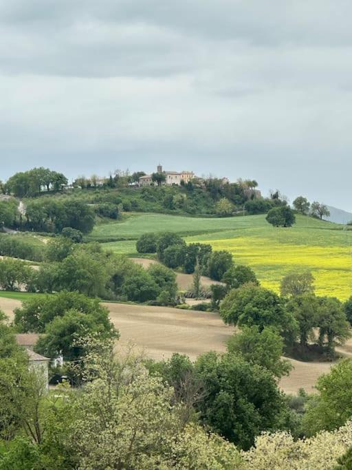 Bellissimo borgo Medioevale Panorama, Tranquillità