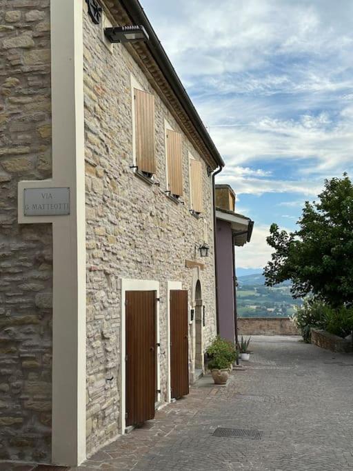 Bellissimo borgo Medioevale Panorama, Tranquillità