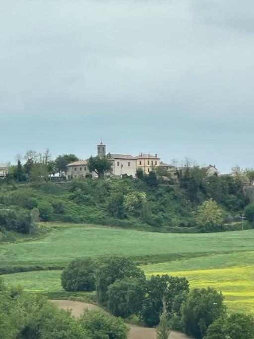 Bellissimo borgo Medioevale Panorama, Tranquillità