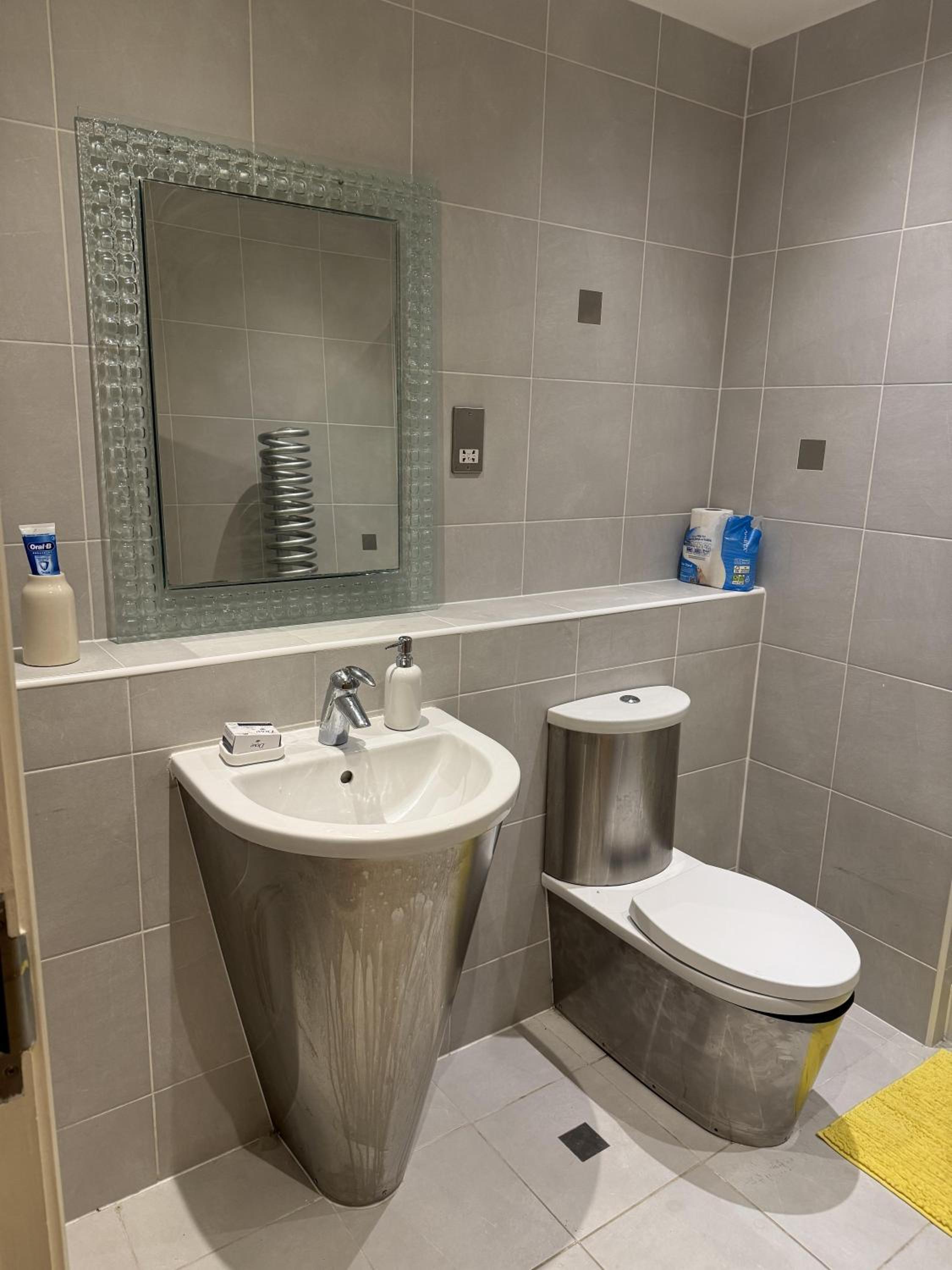 Bute Terrace Apartment - Cardiff City Center view 5
