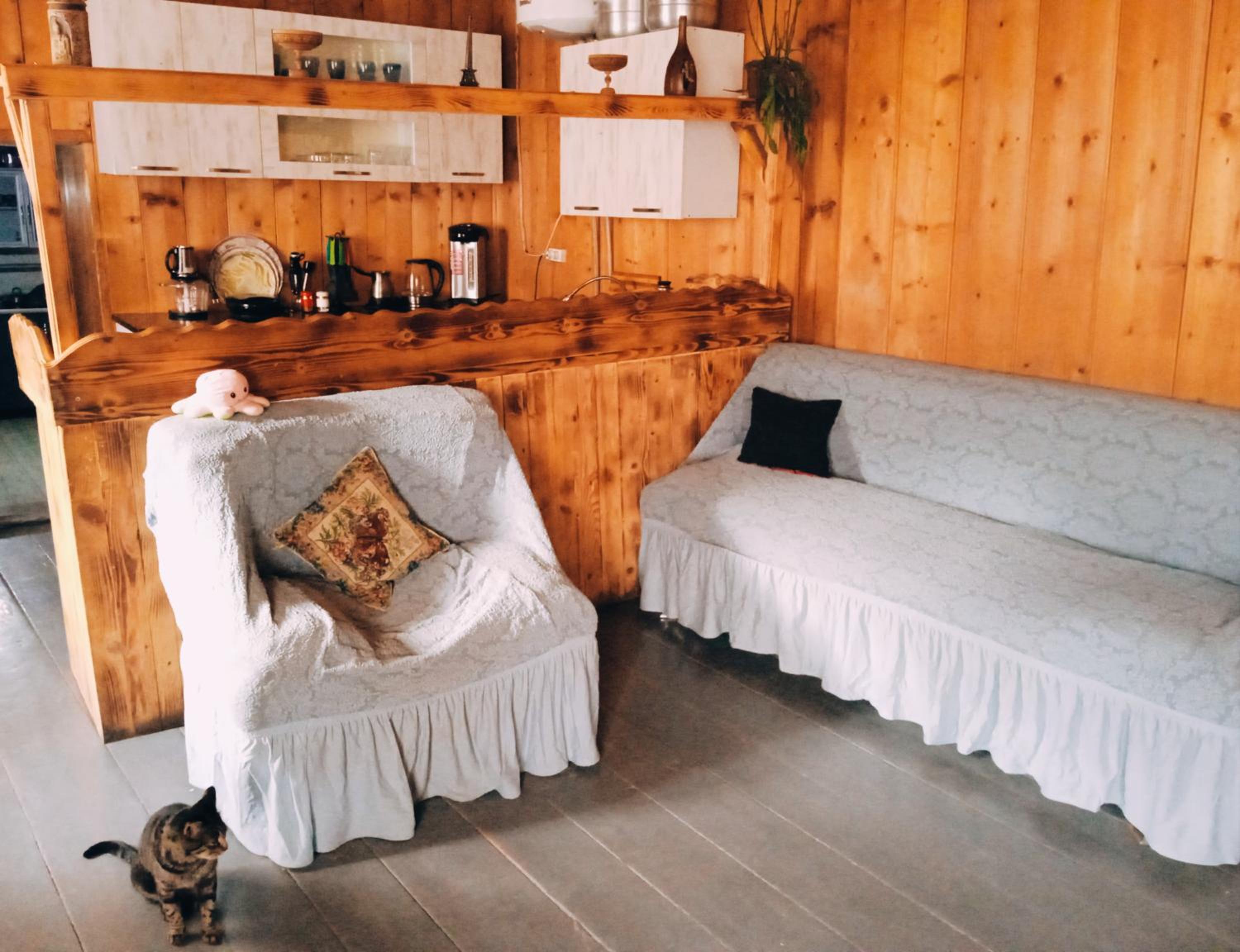 Elos Guesthouse