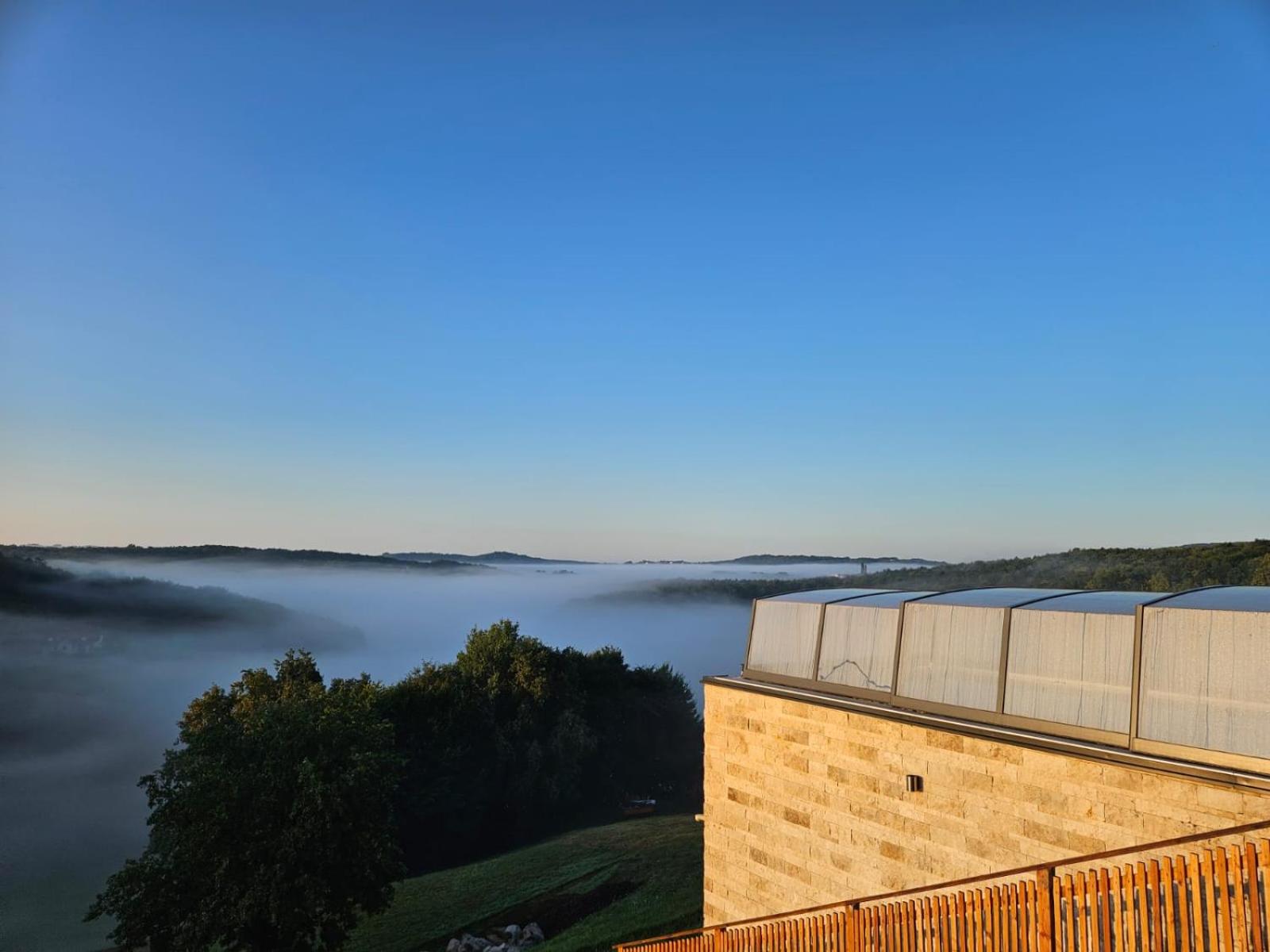 Hotel Klein Holland - Image 1