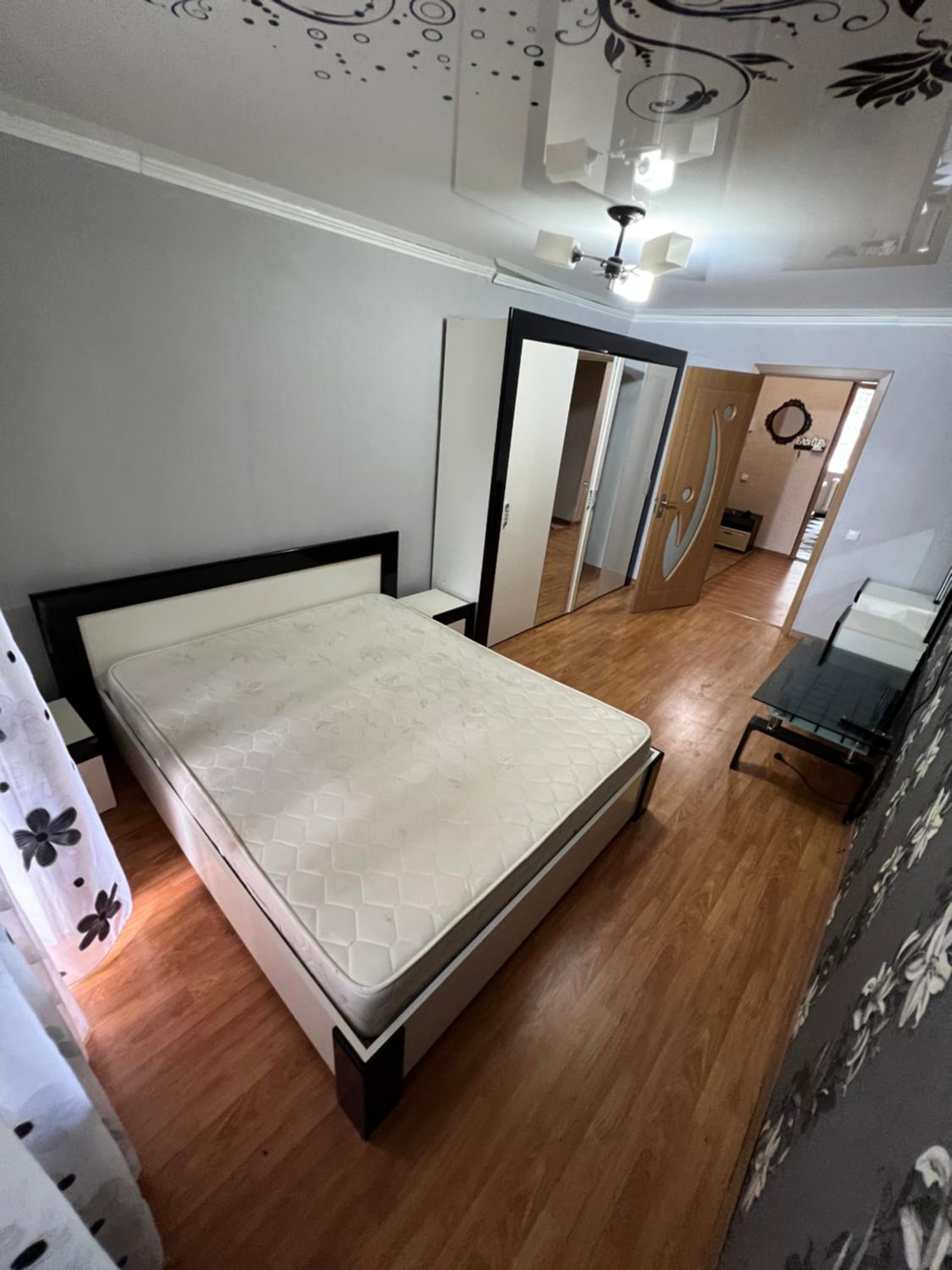 Rent&Live large apartment view 2