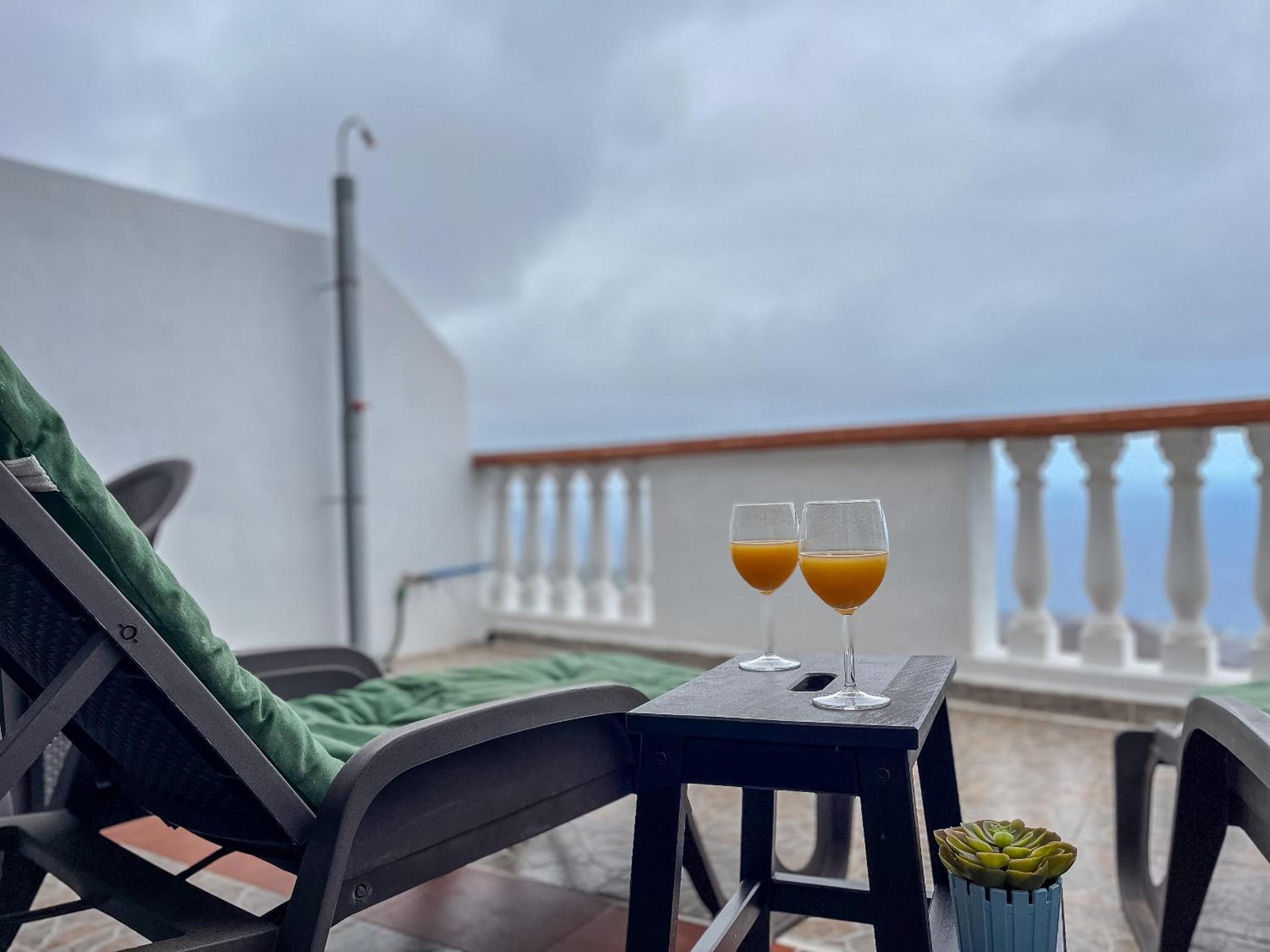 Lightbooking mirador Isla Bonita La Palma en Villa de Mazo — balance & terrace