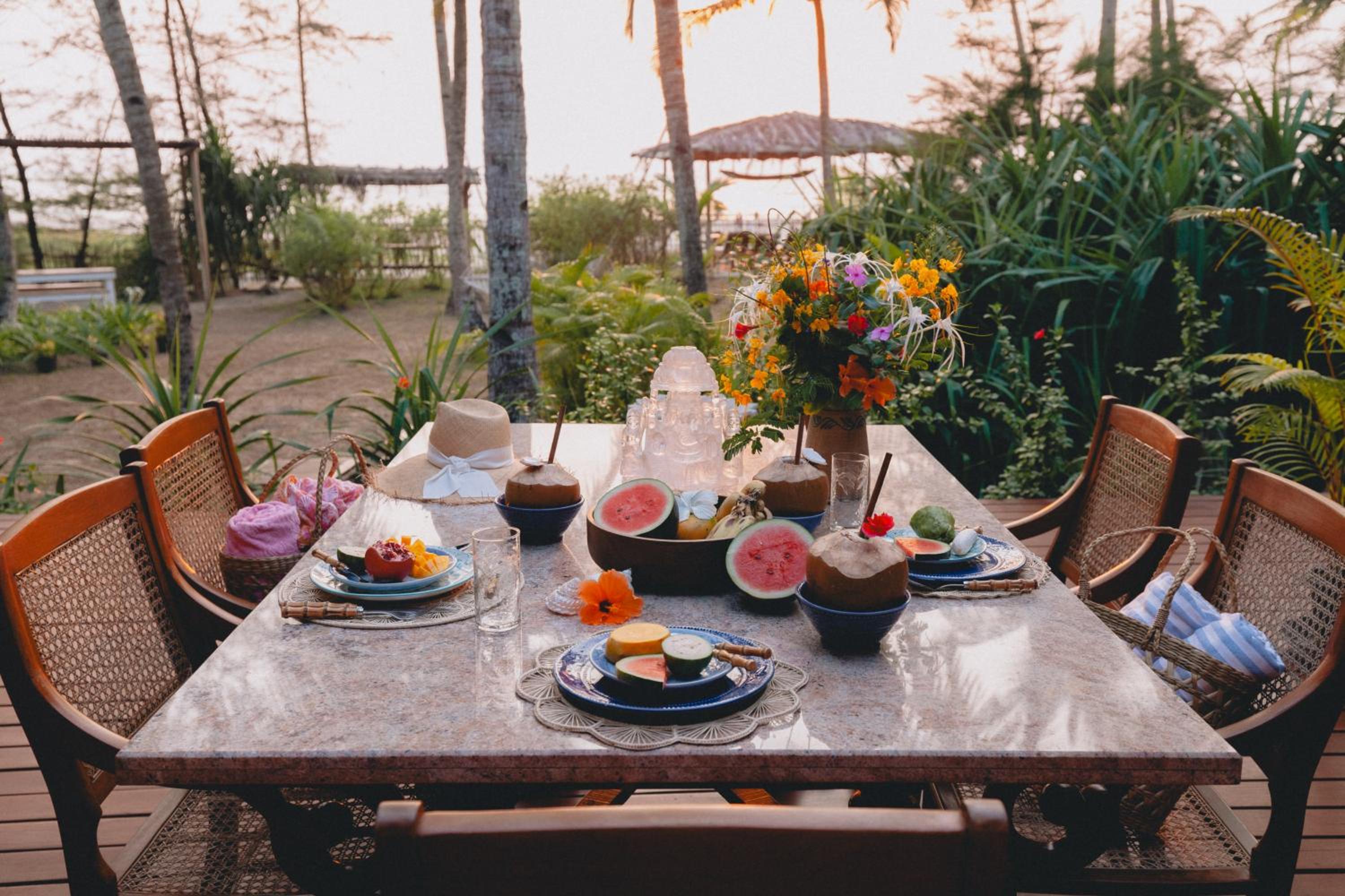 dining