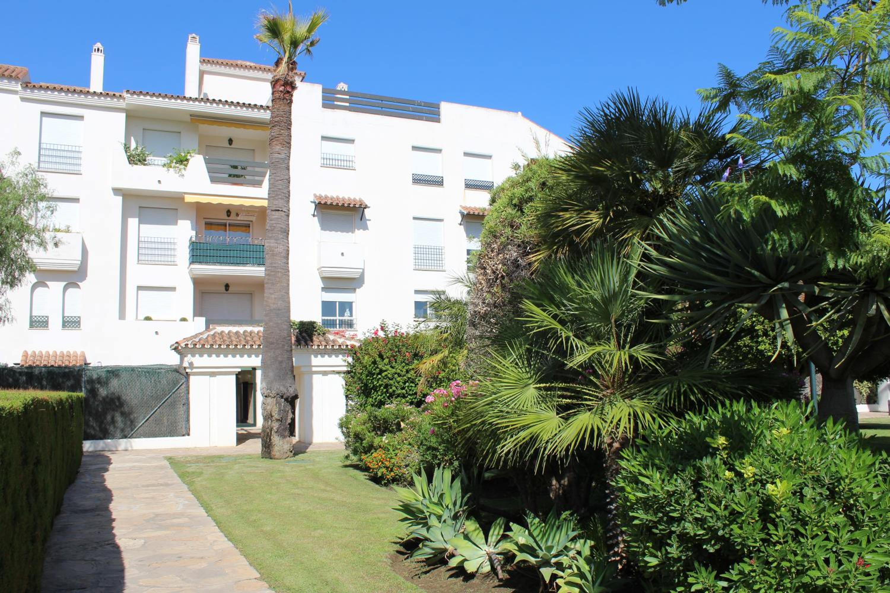 Marbella Vacations - Beach Apartments in Lorcrisur San Pedro Marbella - Property Image 38