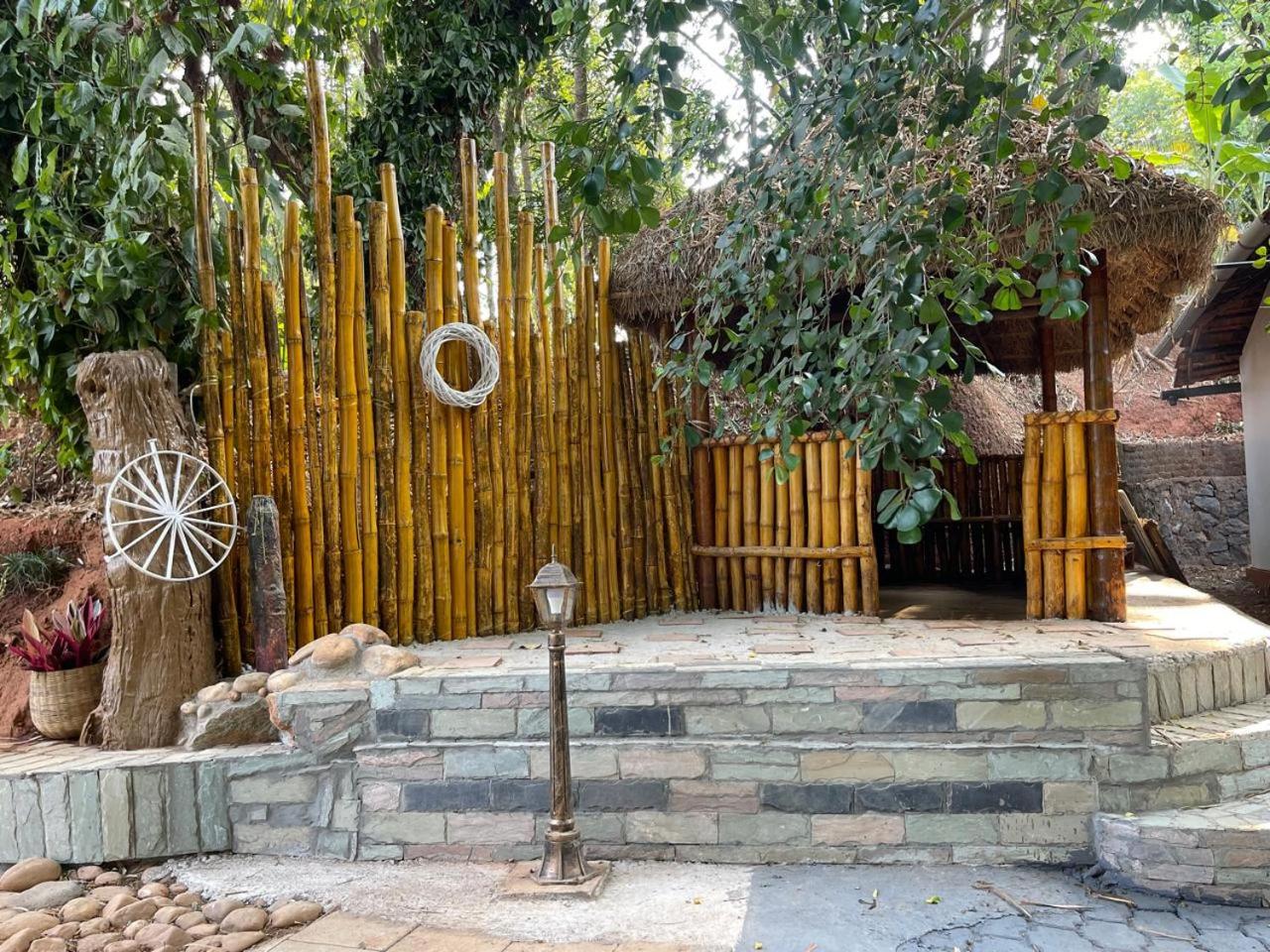 WillowHut Homestay