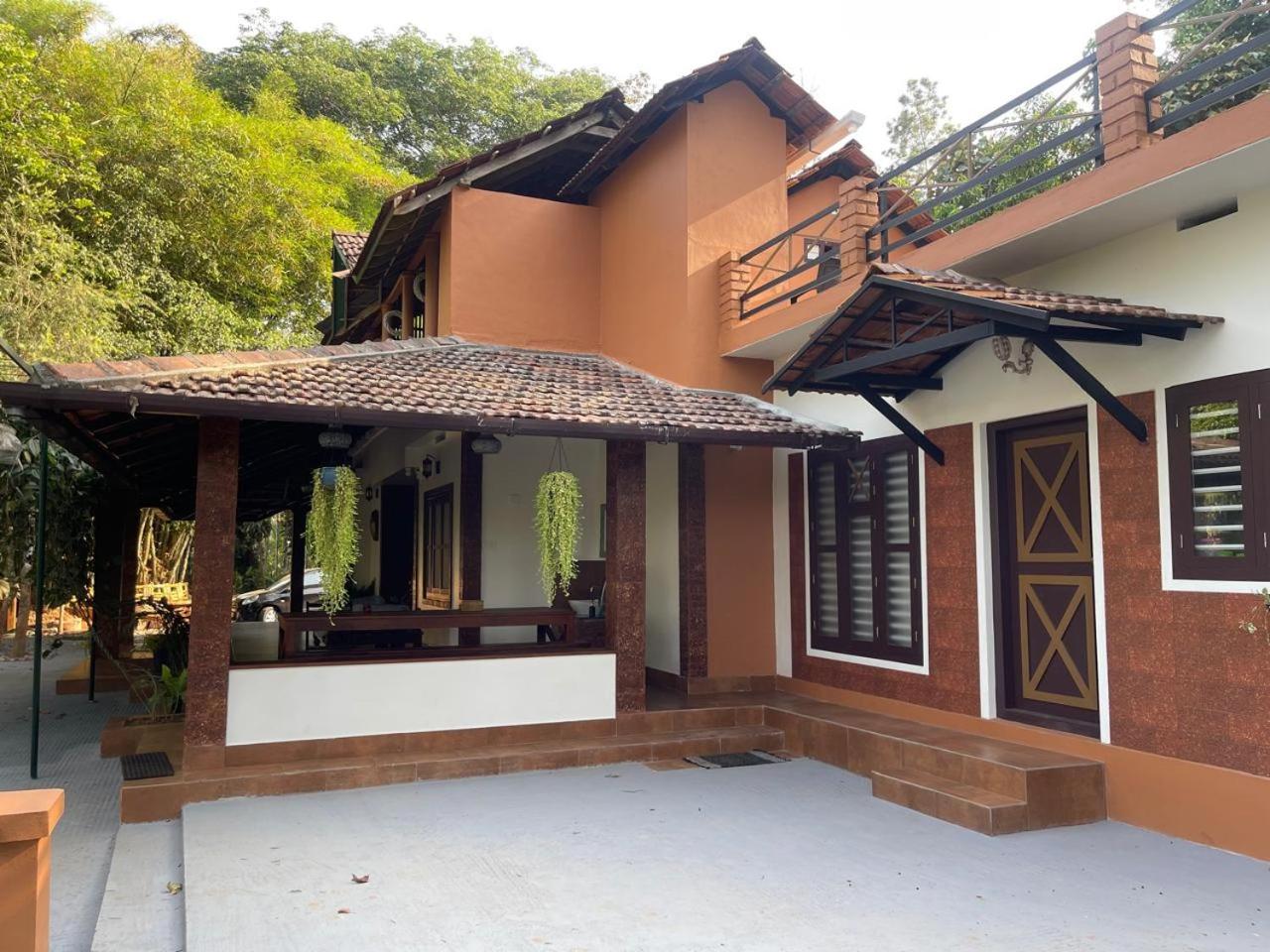 WillowHut Homestay