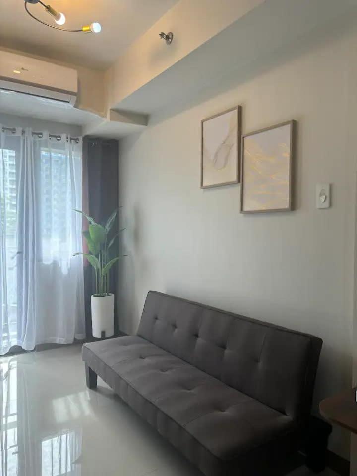 Cozy Condo Stay Near MOA view 2