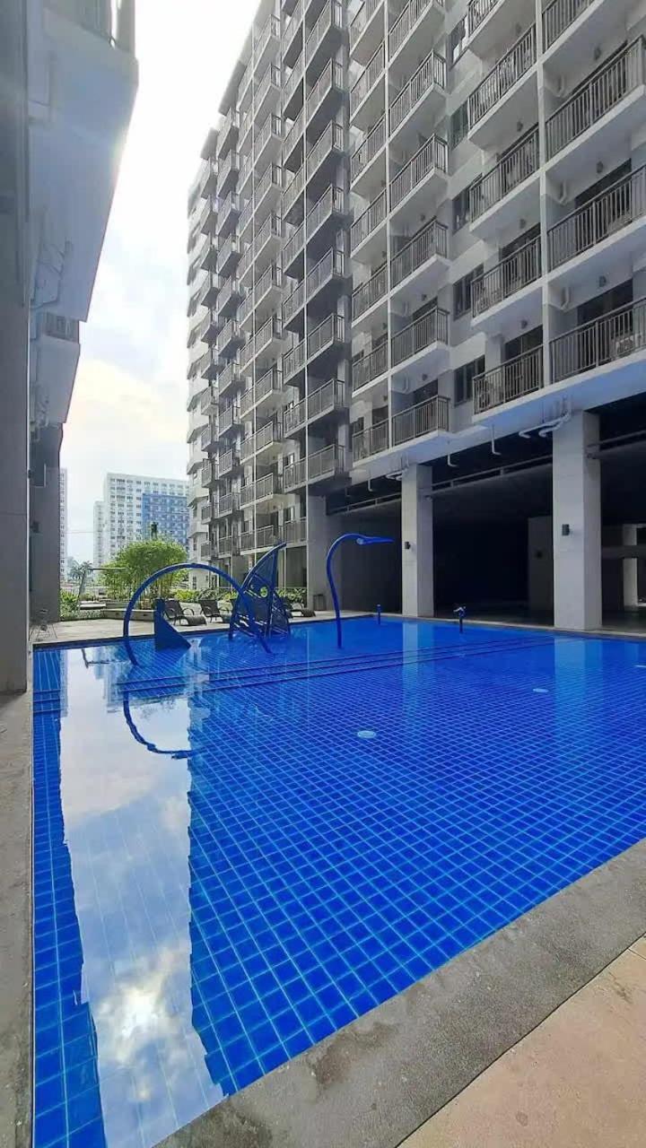 Cozy Condo Stay Near MOA view 4