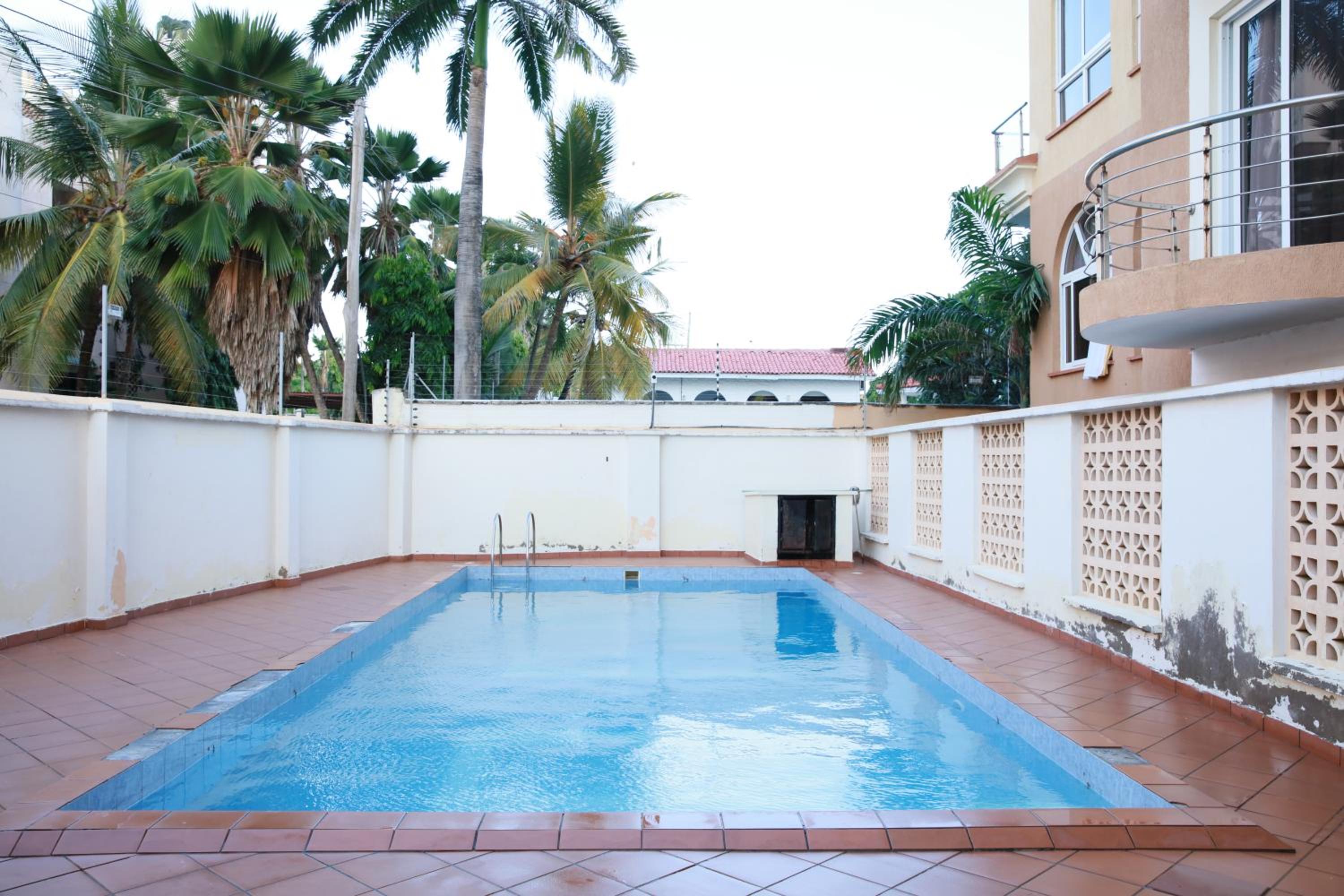 LN Budget Studio in Nyali view 5