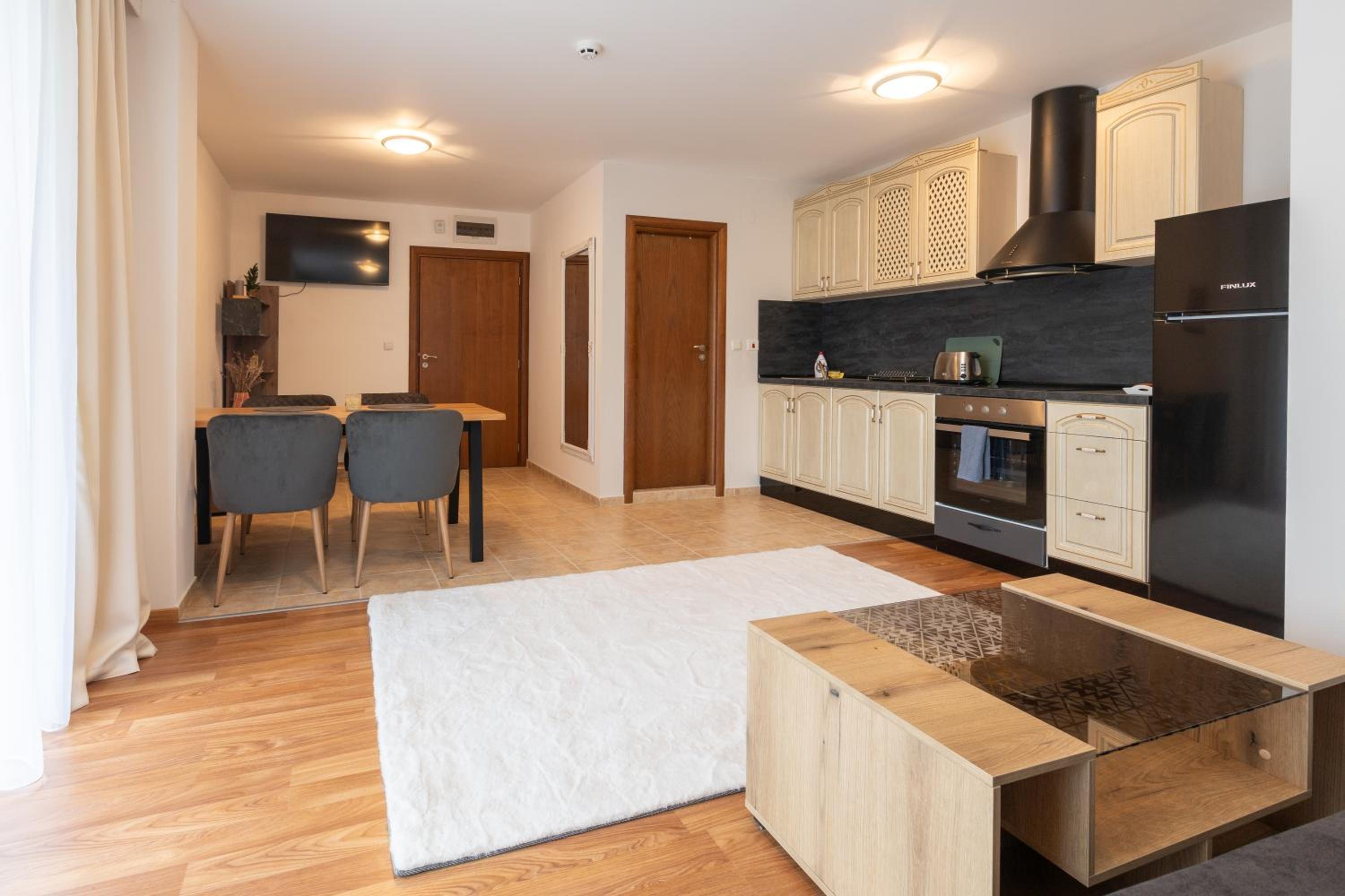 Pirin Sense Apartment Complex
