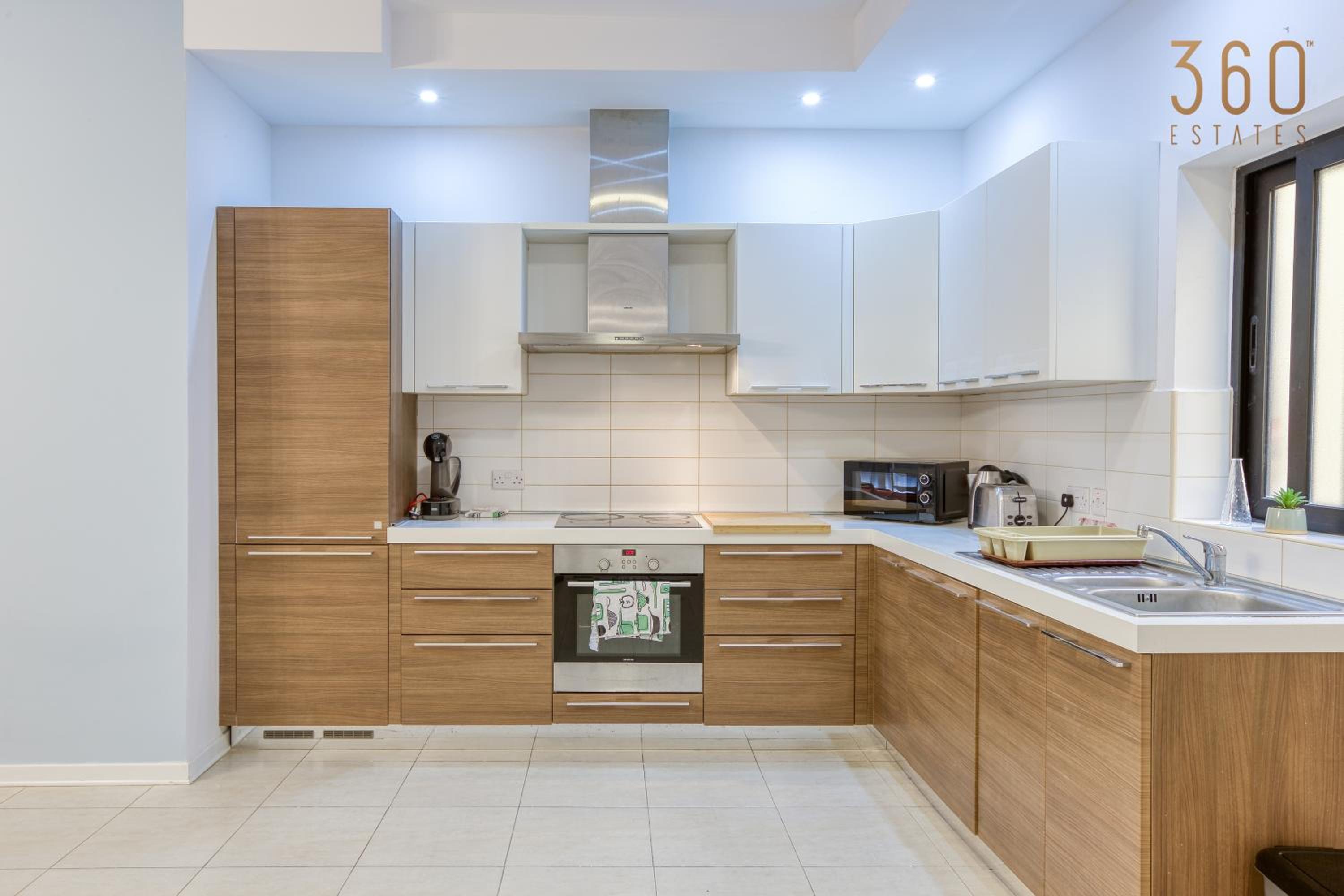 Stylish 3BR Apt with panoramic balcony in Qawra by 360 Estates photo 2