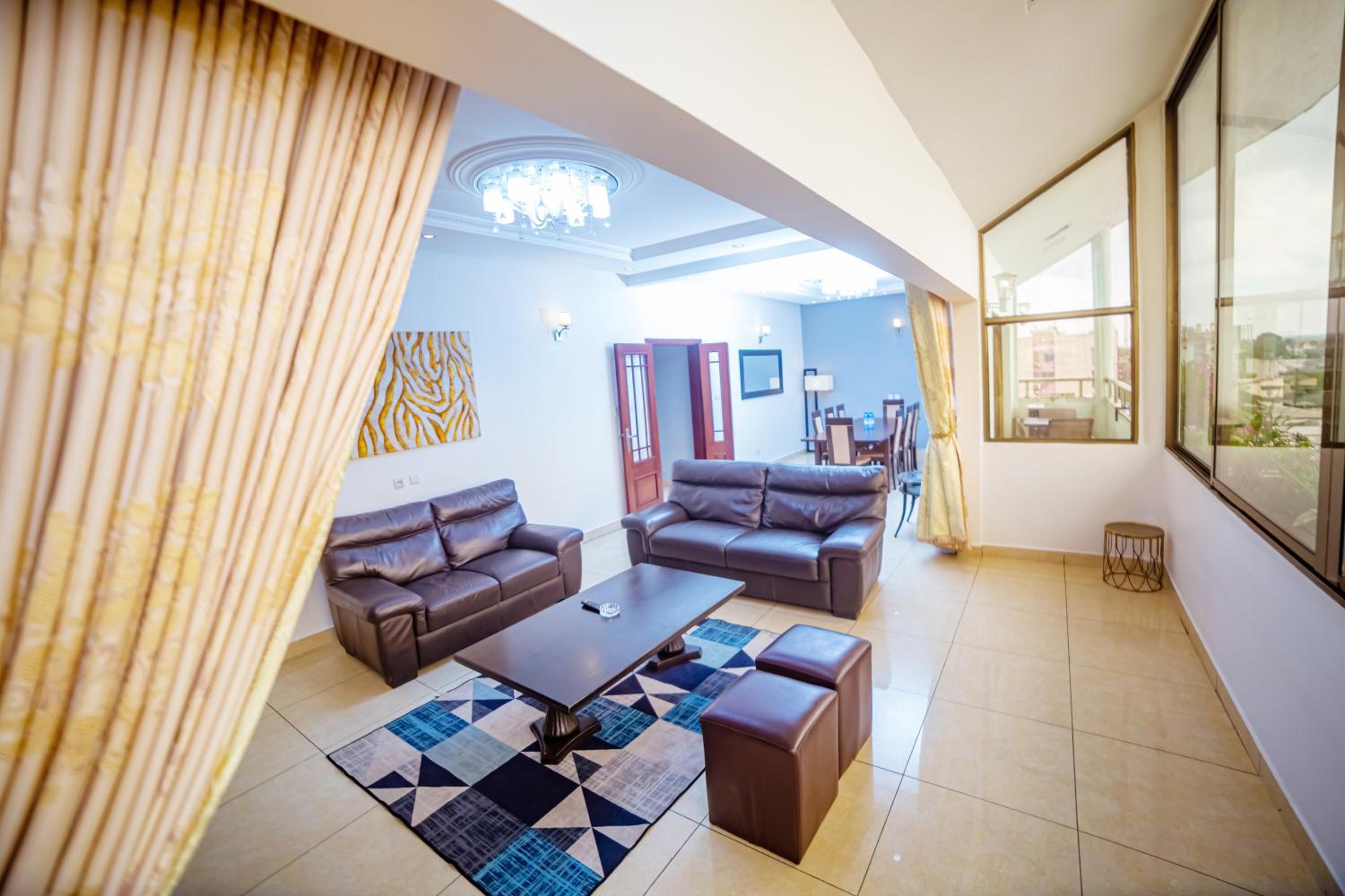 LOUMIA RESIDENCY BONAPRISO