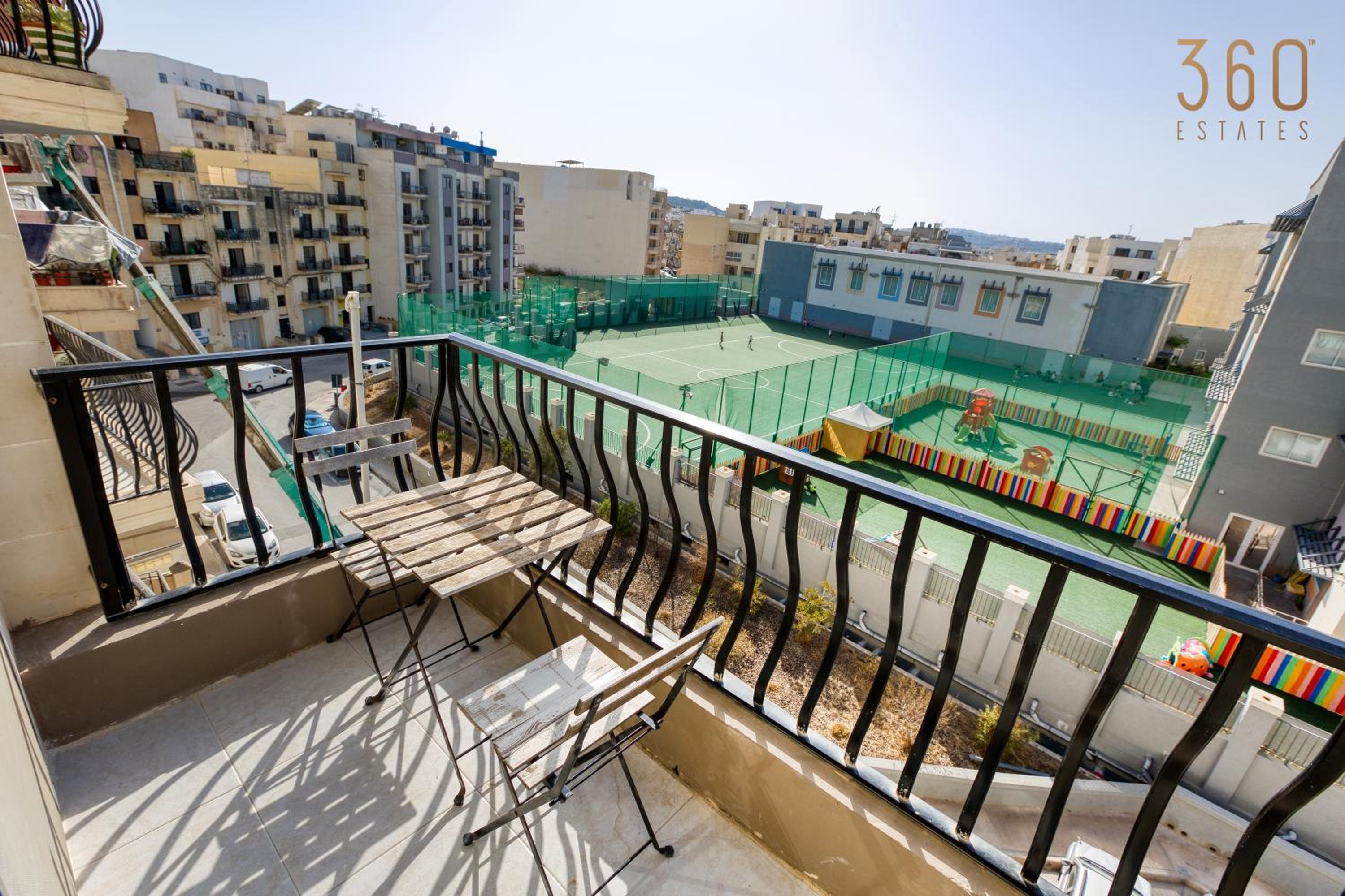Stylish 3BR Apt with panoramic balcony in Qawra by 360 Estates photo 5